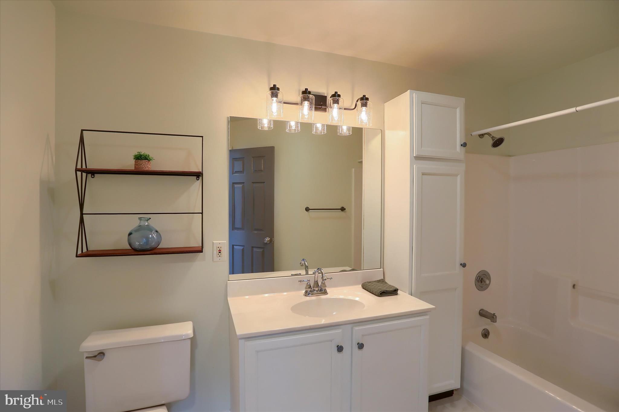 BEACON HILL - Residential