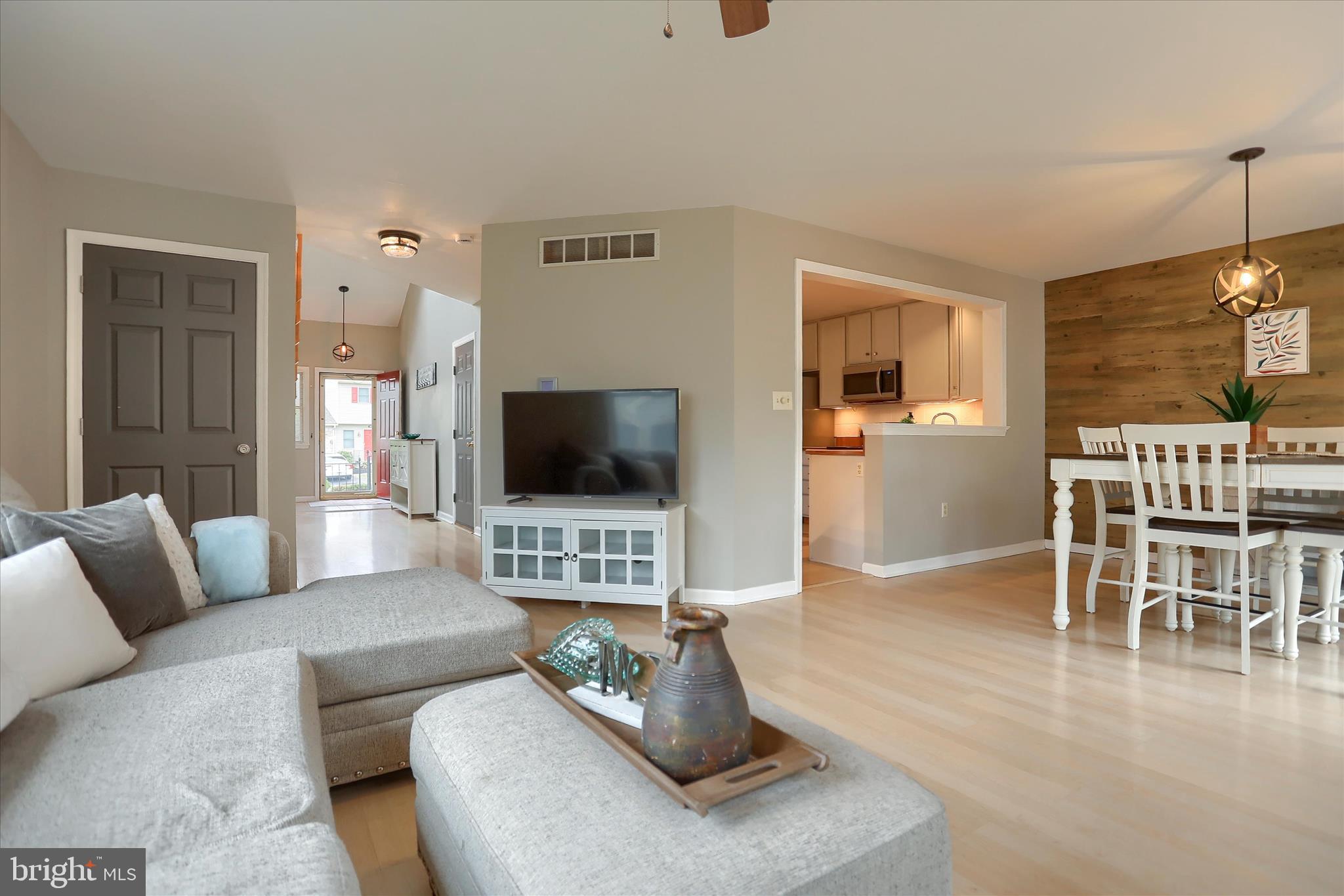 BEACON HILL - Residential