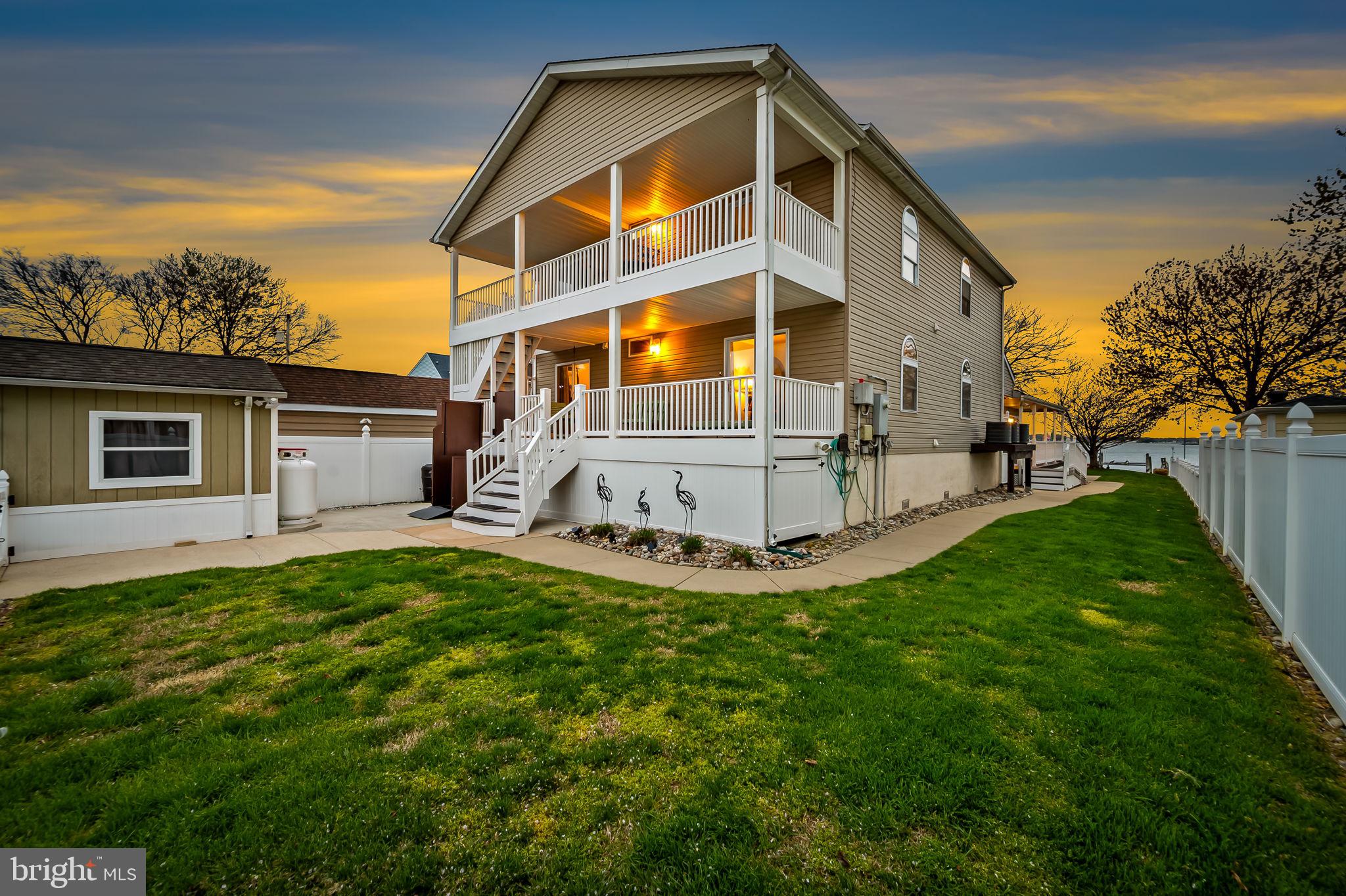BOWLEYS QUARTERS - Residential
