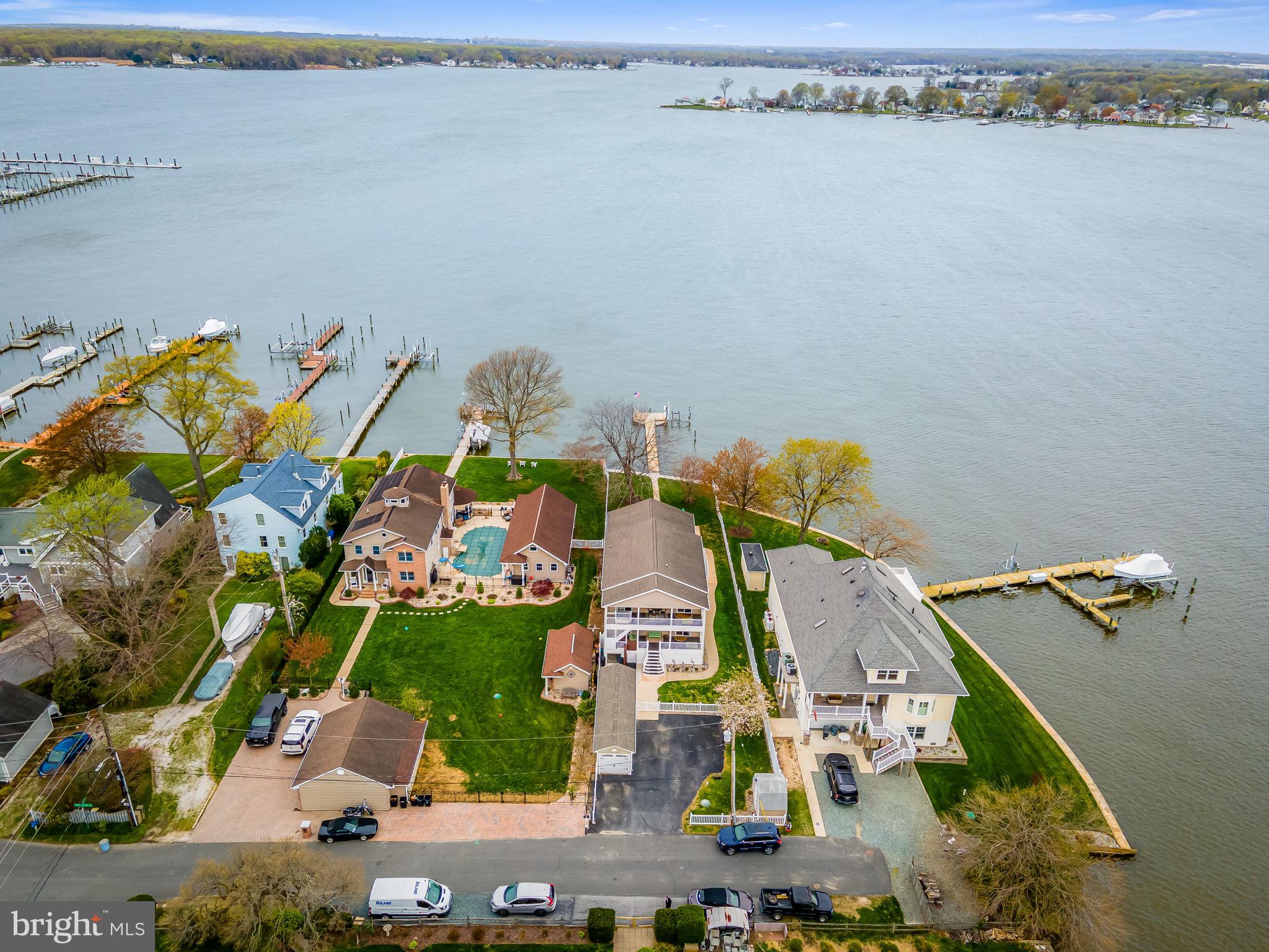 BOWLEYS QUARTERS - Residential