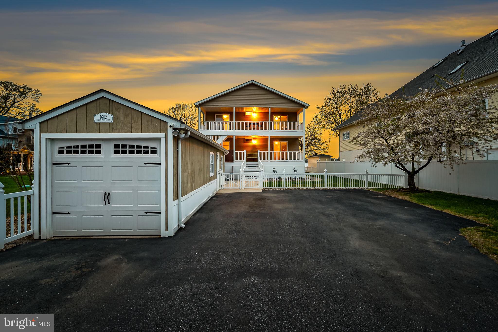 BOWLEYS QUARTERS - Residential