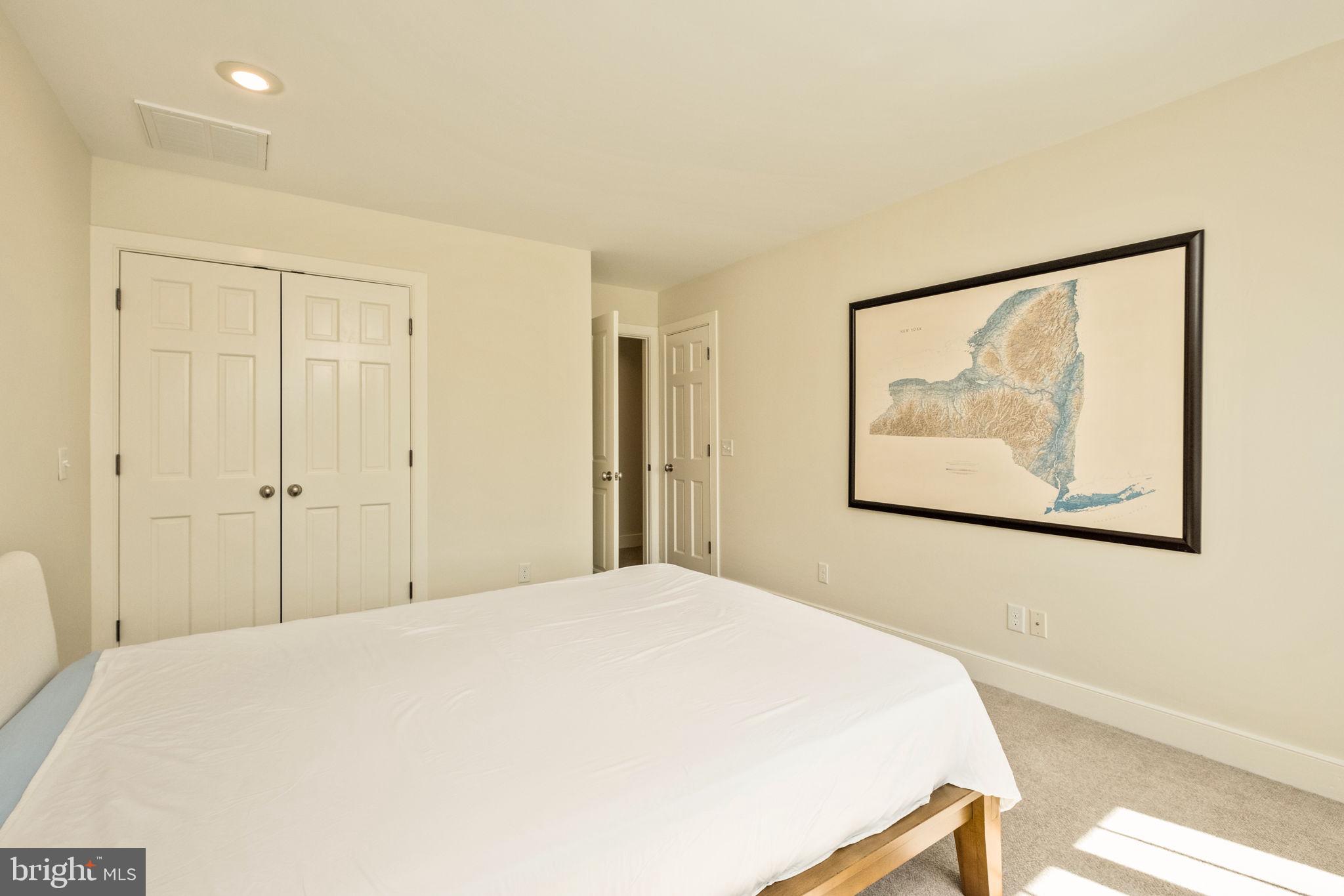 BARRINGTON - Residential