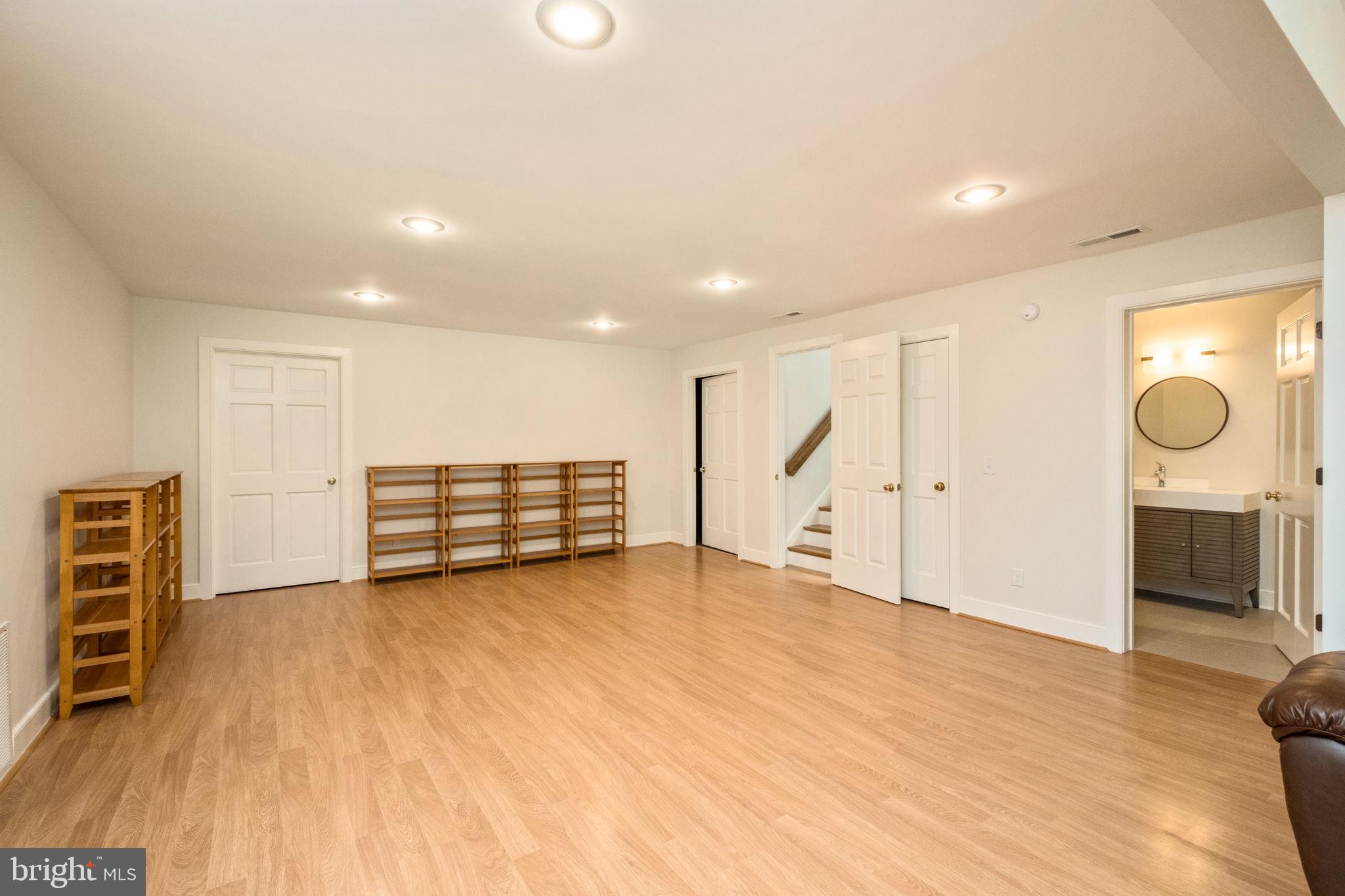 BARRINGTON - Residential
