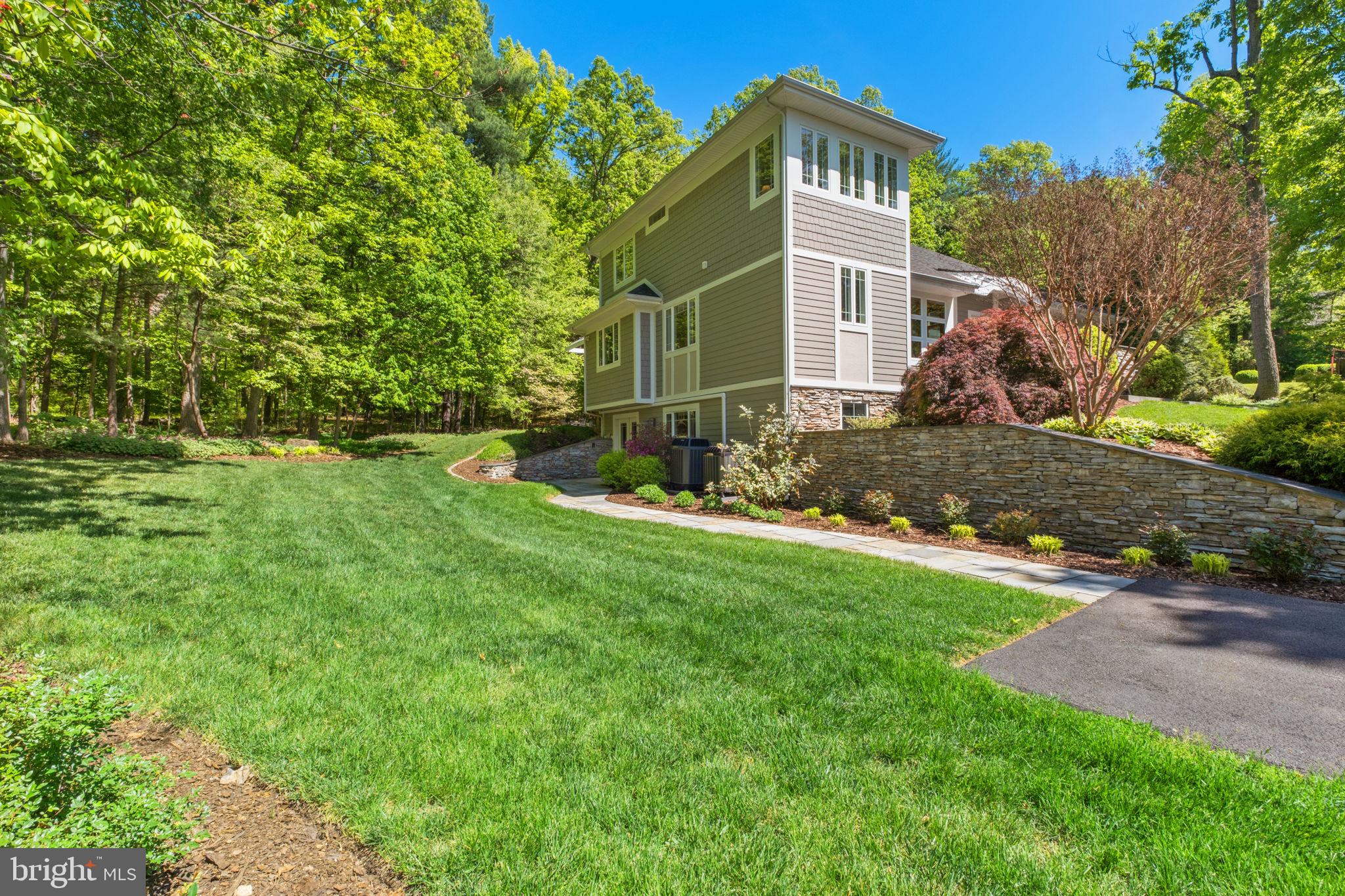 BARRINGTON - Residential