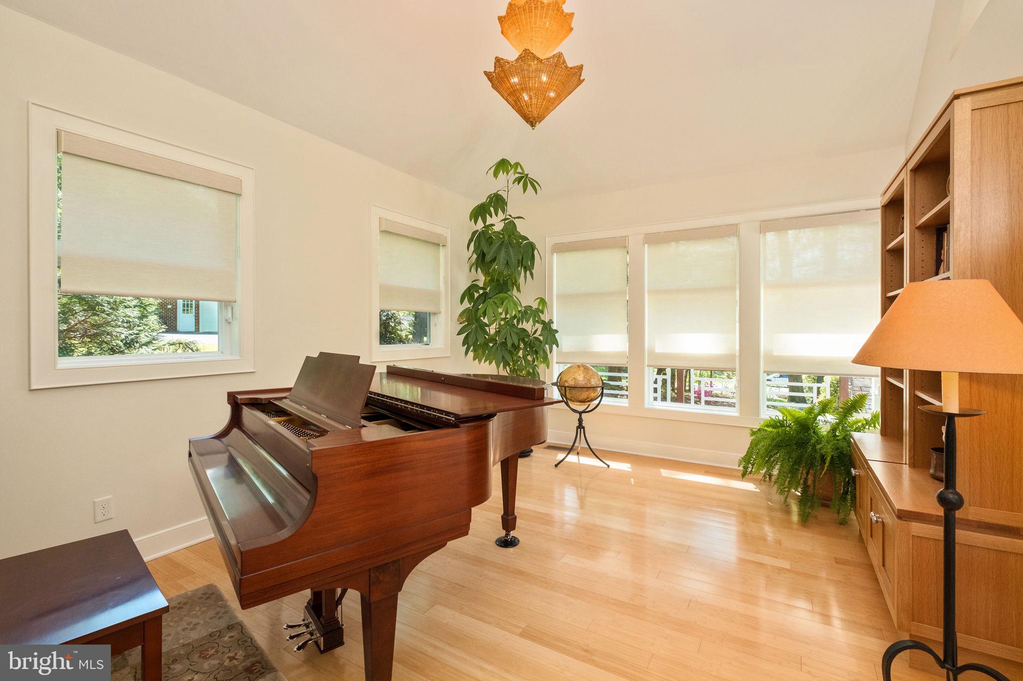 BARRINGTON - Residential