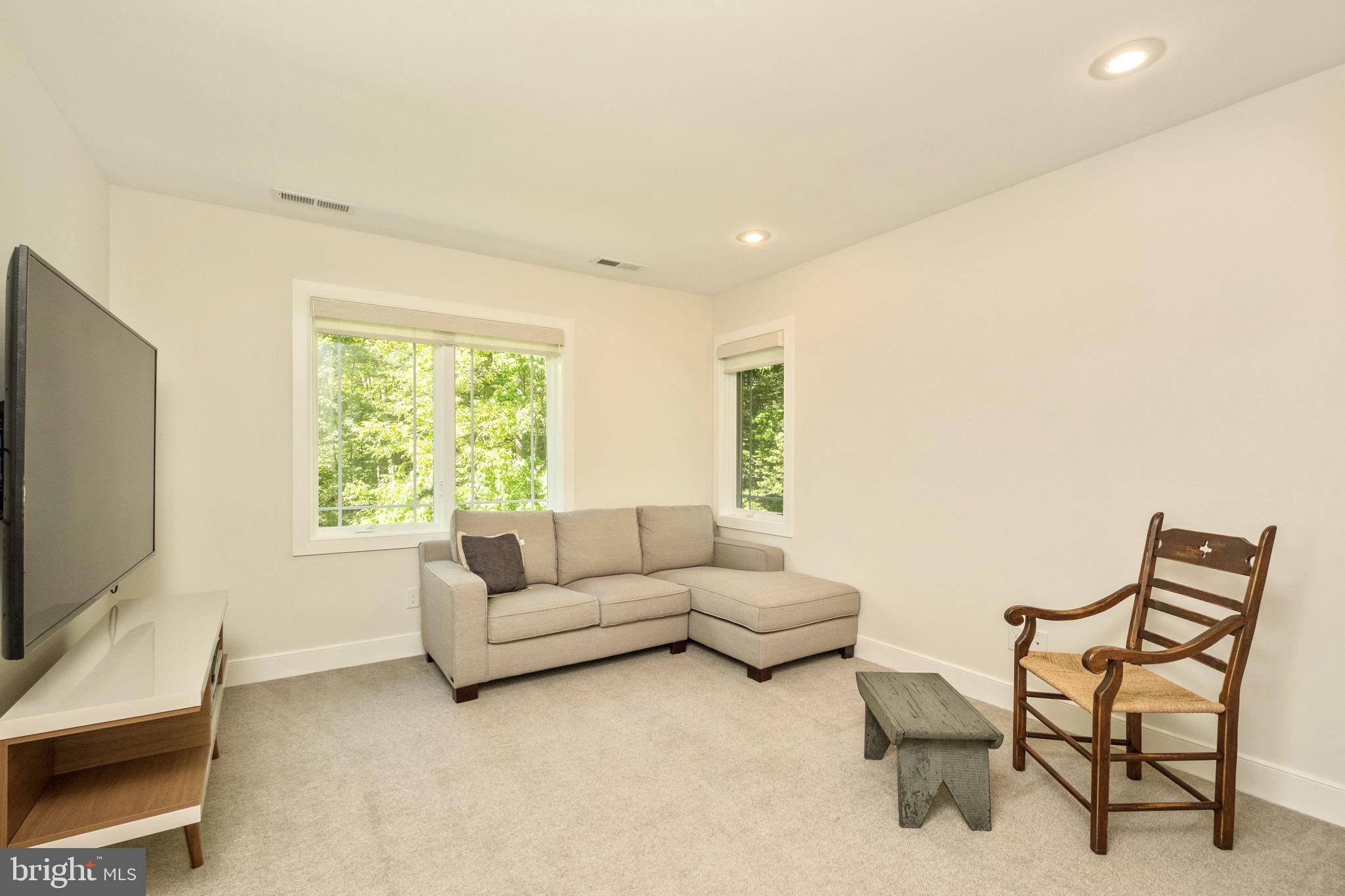 BARRINGTON - Residential
