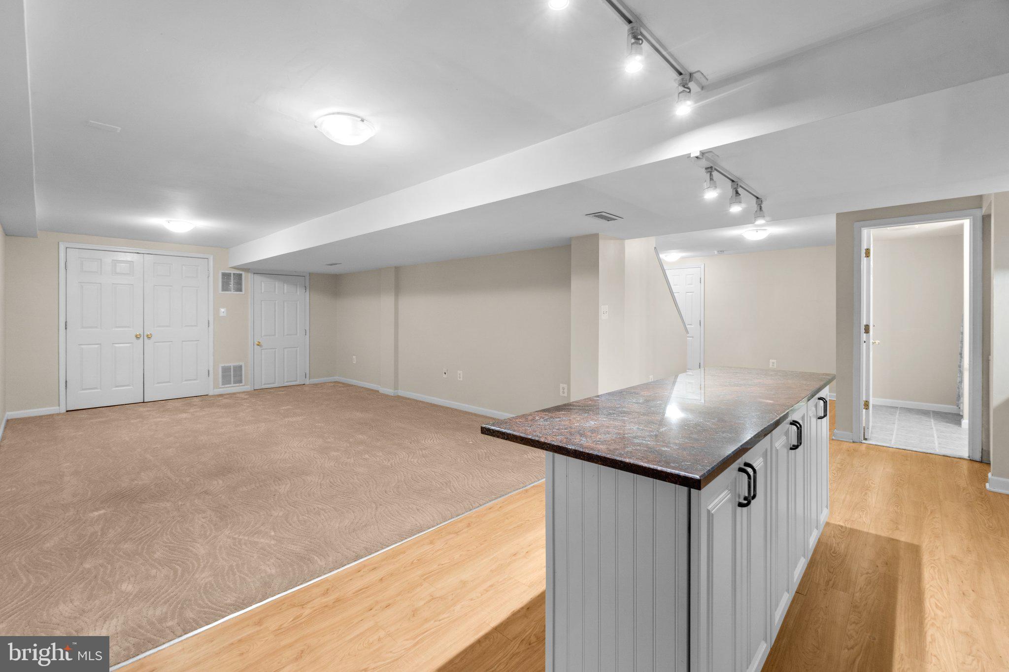 QUINCY STATION - Residential