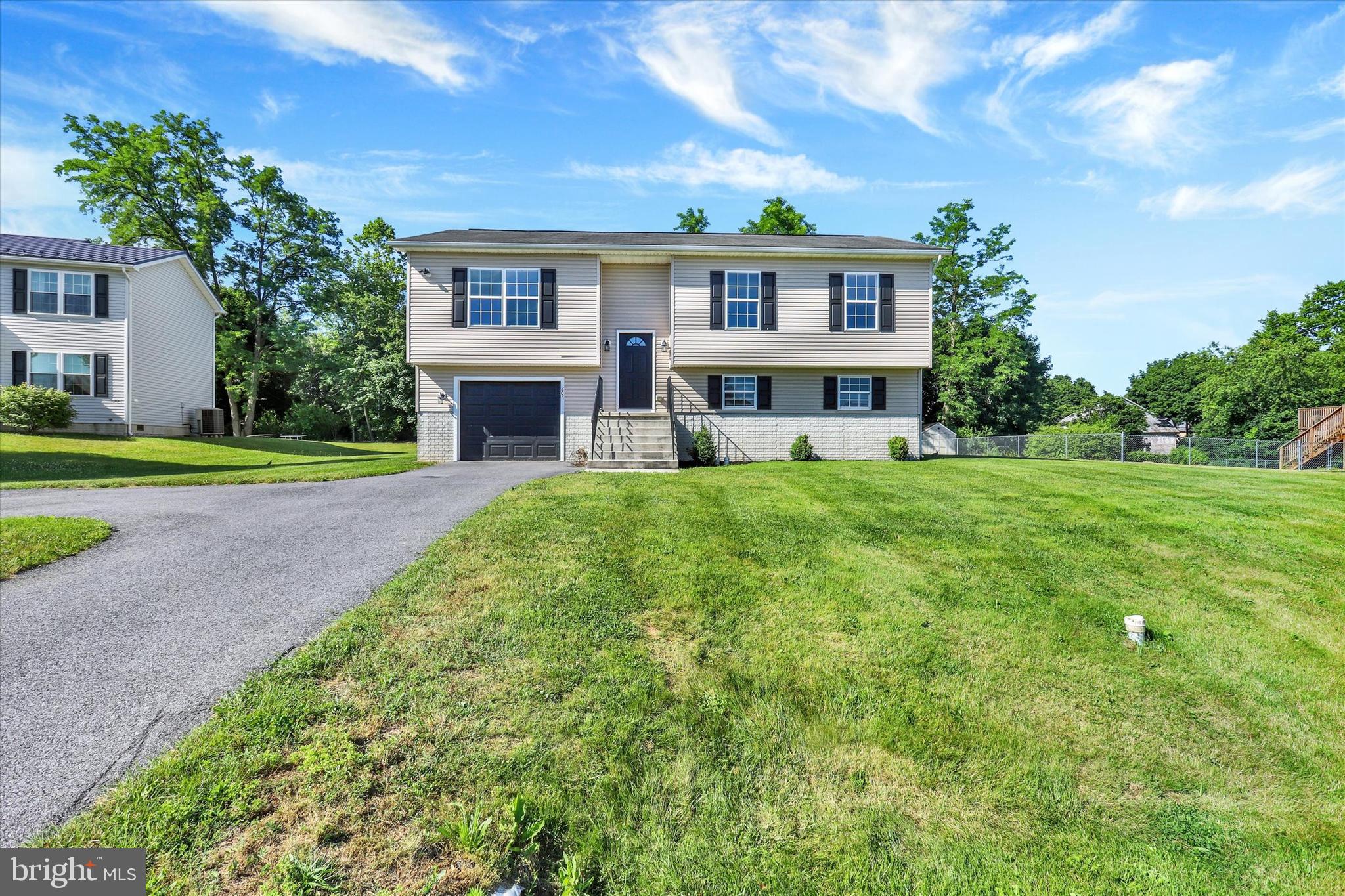 207 PIKE COURT