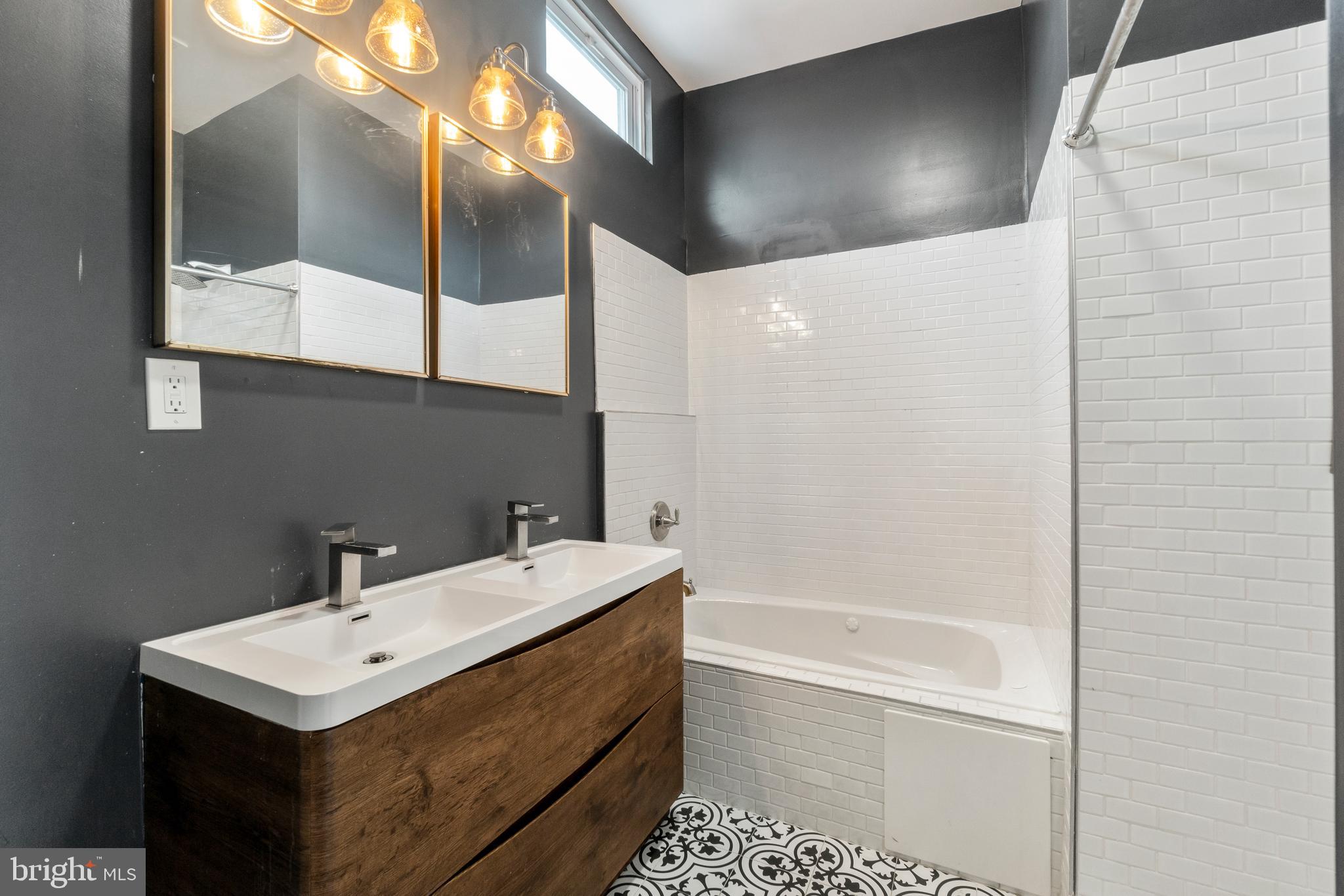 FELLS POINT HISTORIC DISTRICT - Residential Lease