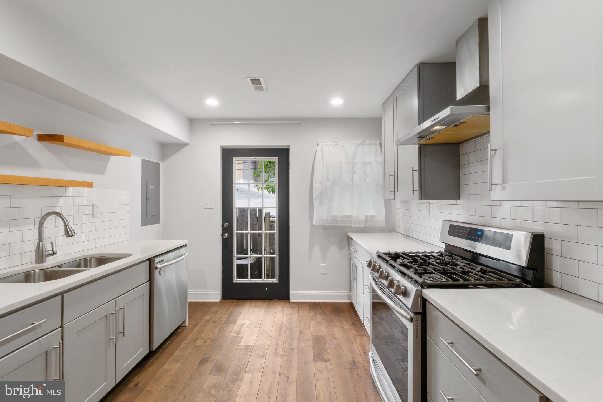 FELLS POINT HISTORIC DISTRICT - Residential Lease