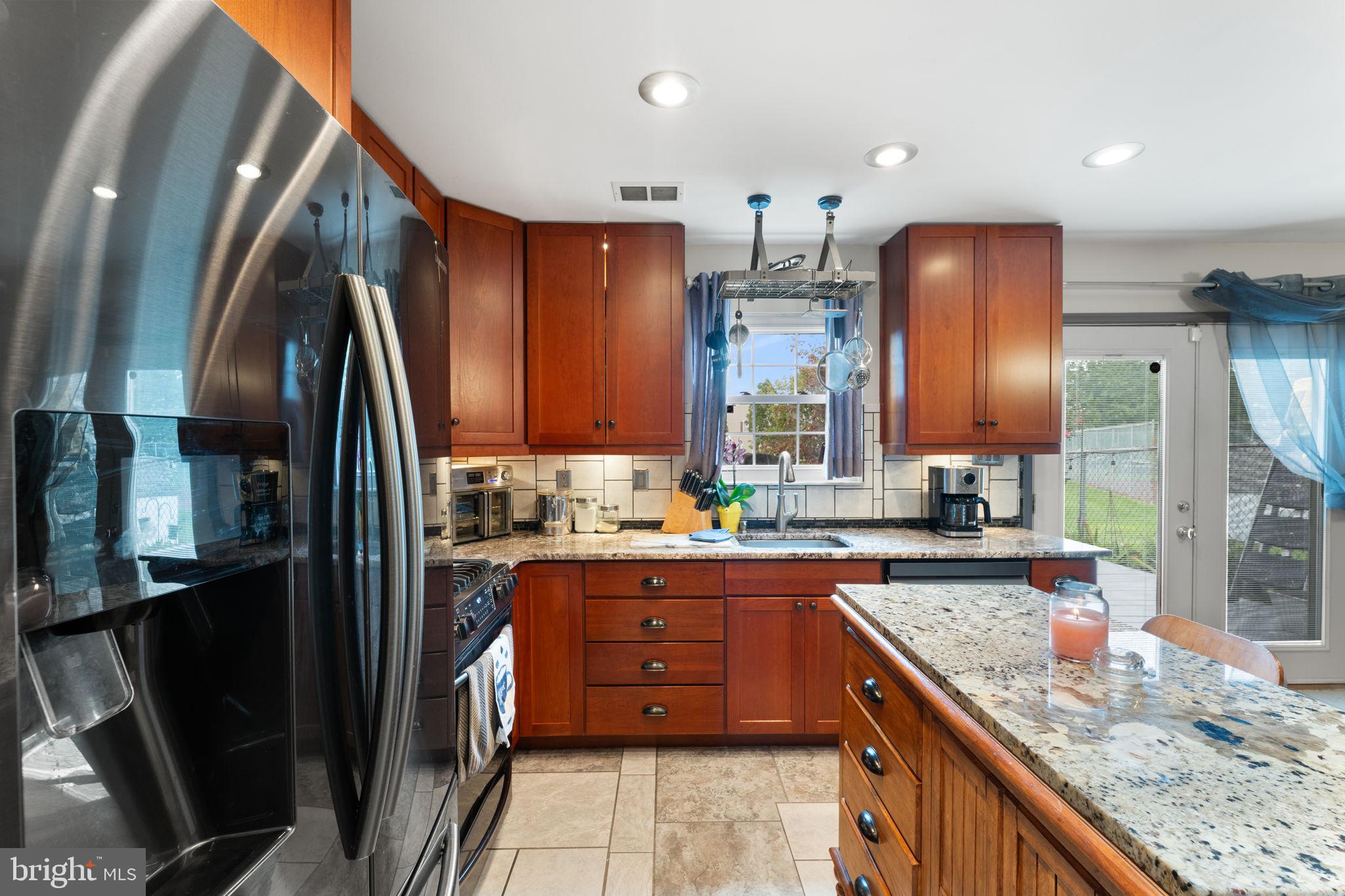 447 WHITMAN LANE