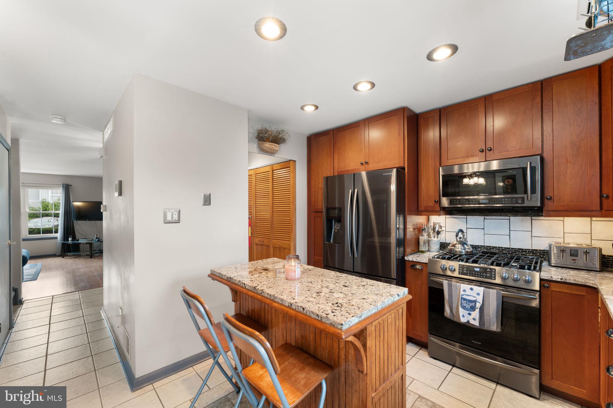 447 WHITMAN LANE