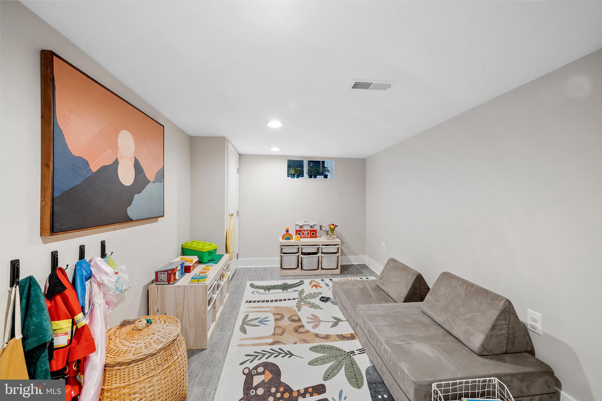 PASSYUNK SQUARE - Residential