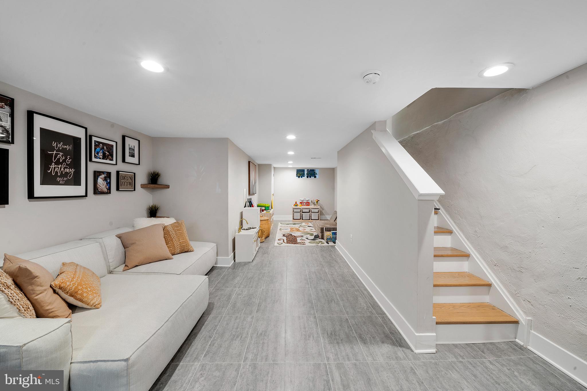 PASSYUNK SQUARE - Residential