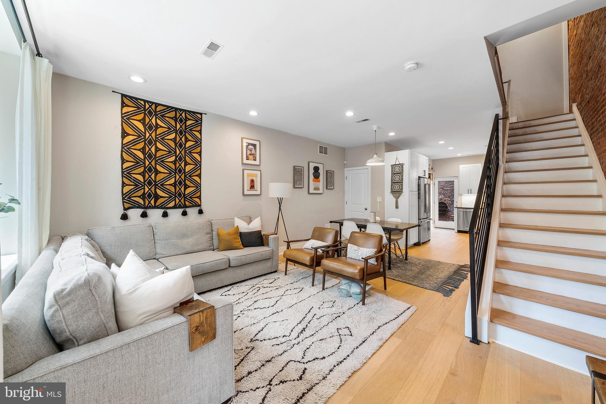 PASSYUNK SQUARE - Residential