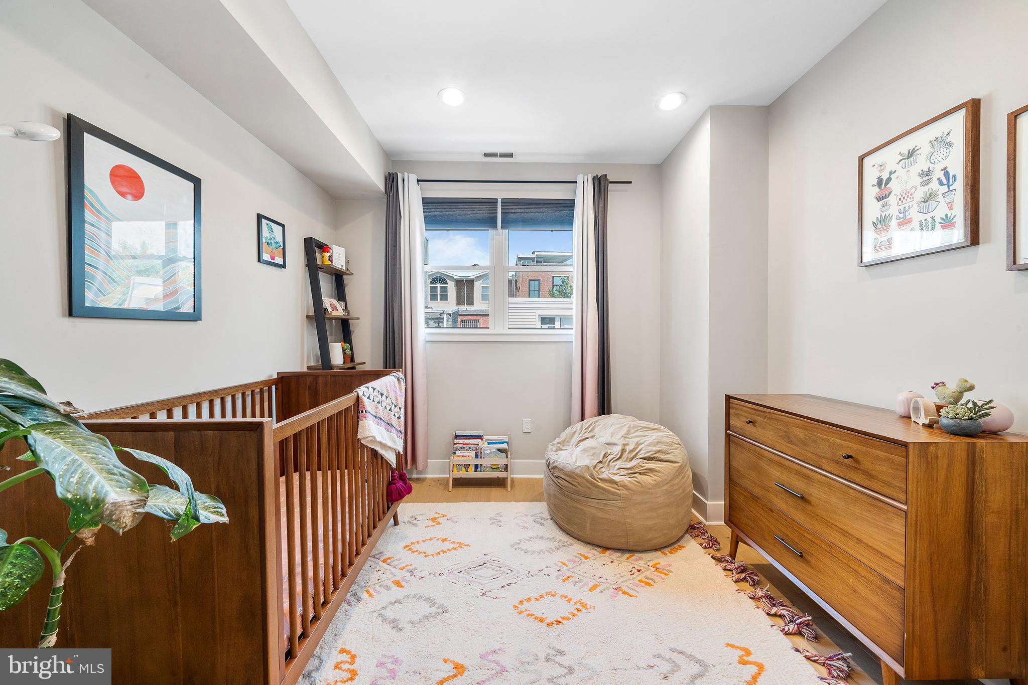 PASSYUNK SQUARE - Residential