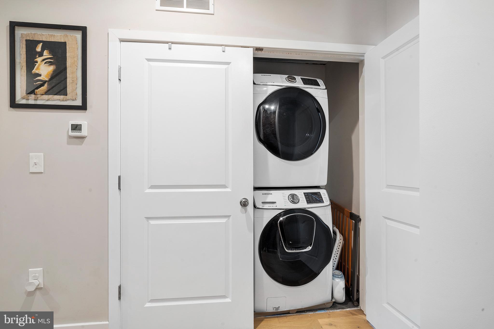 PASSYUNK SQUARE - Residential