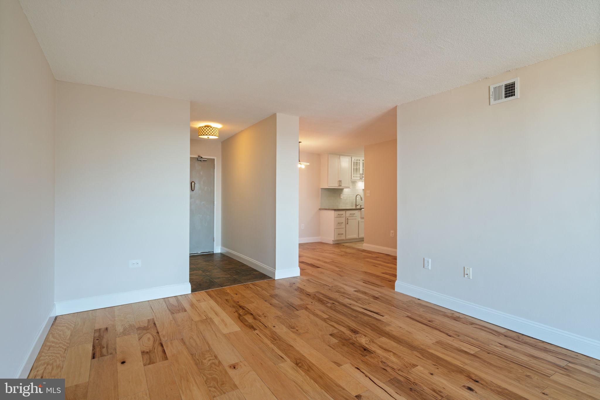 THE CARLTON - Residential