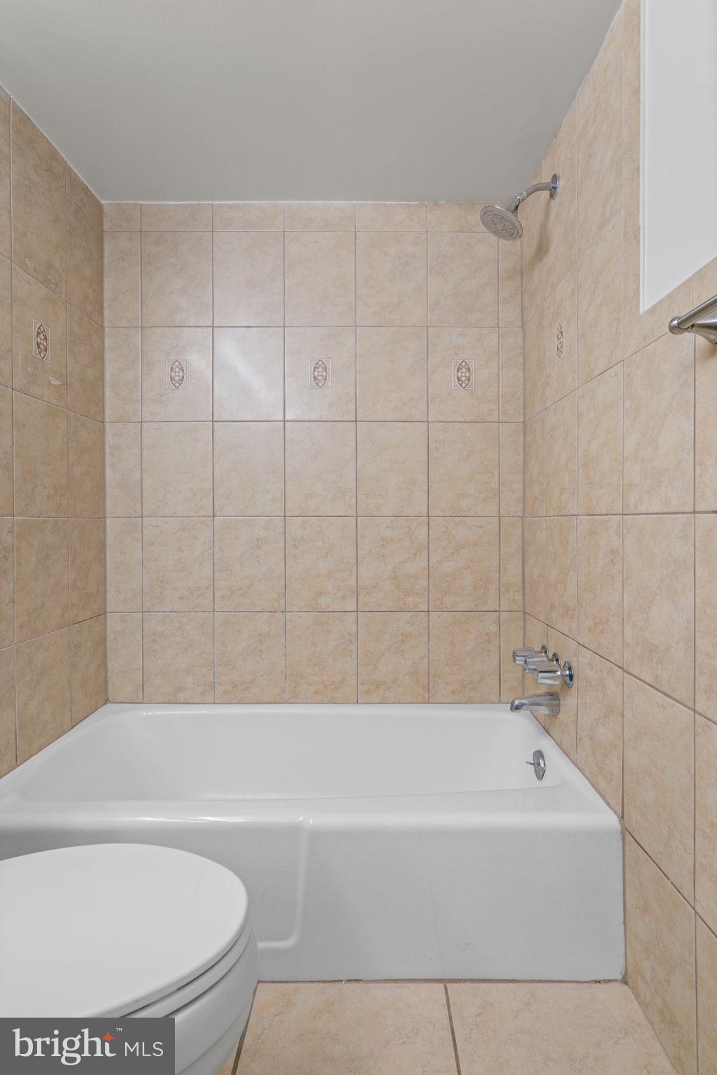 THE CARLTON - Residential