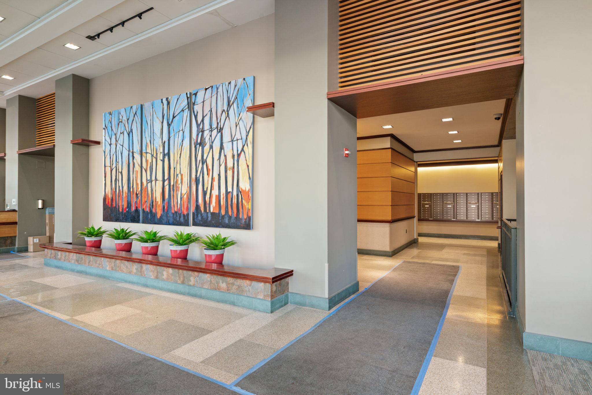 THE CARLTON - Residential