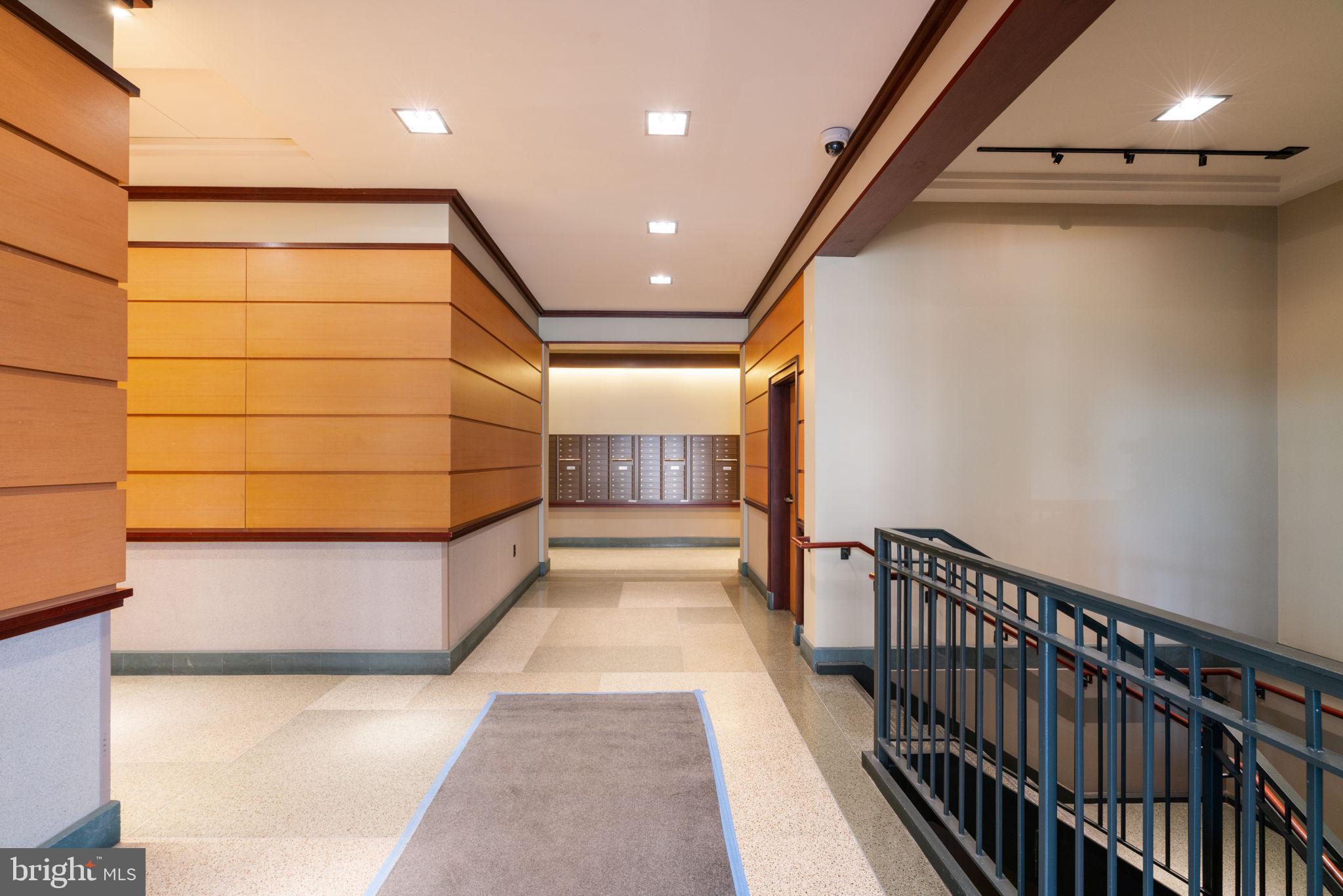 THE CARLTON - Residential