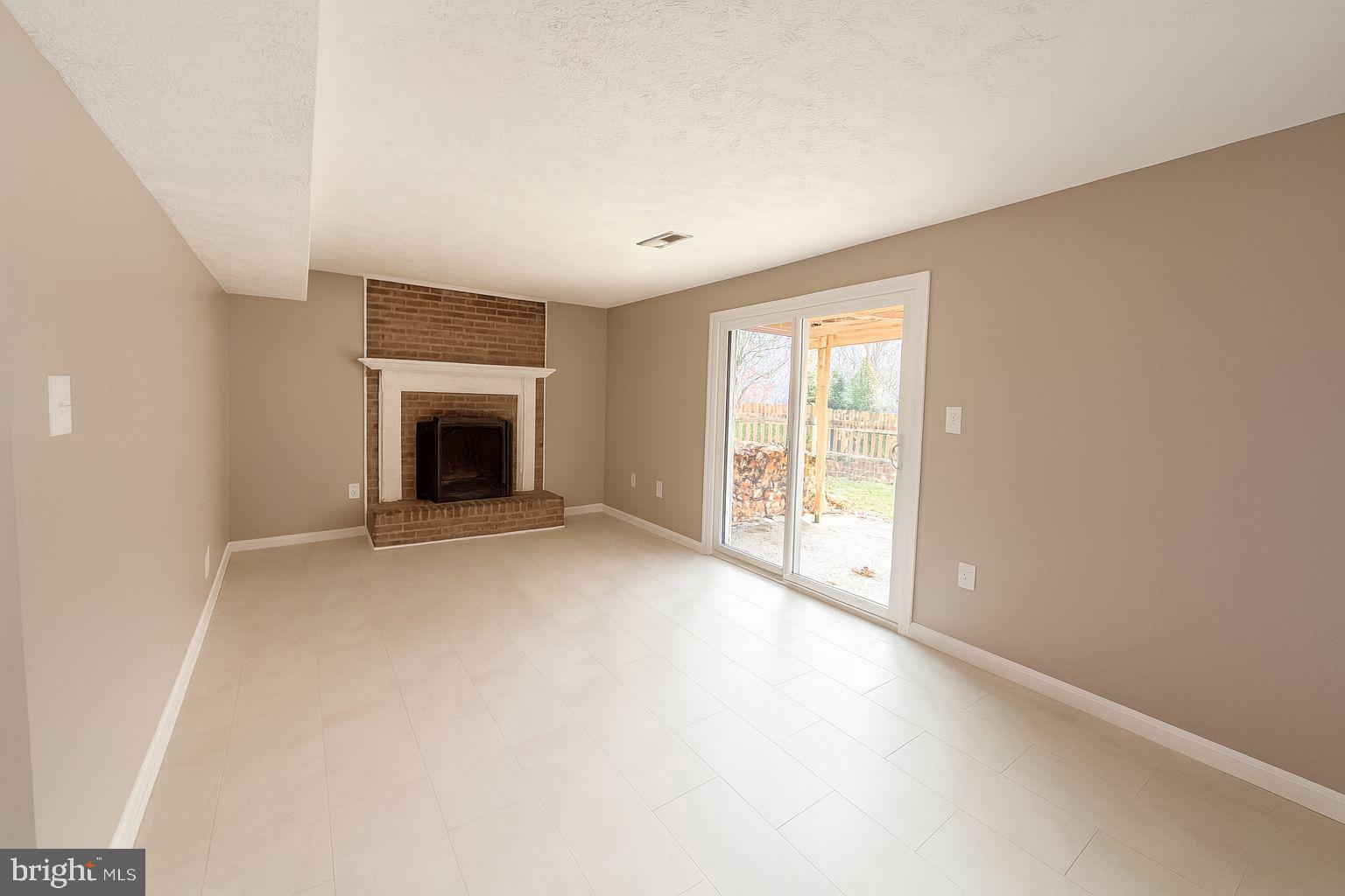 MONTCLAIR - Residential