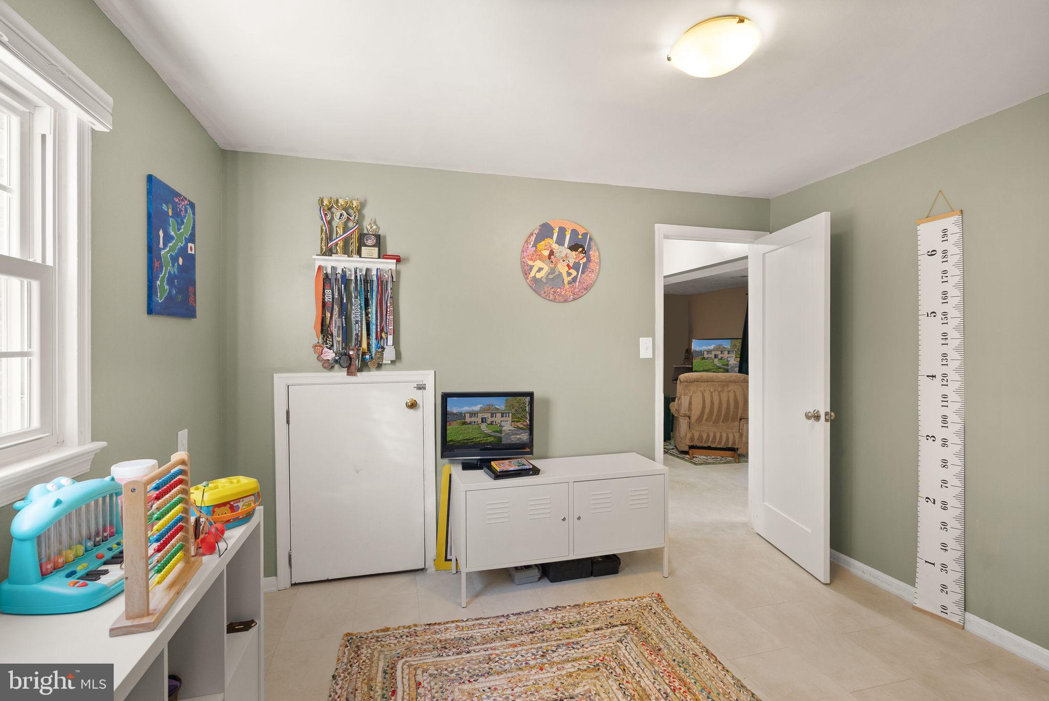 MONTCLAIR - Residential