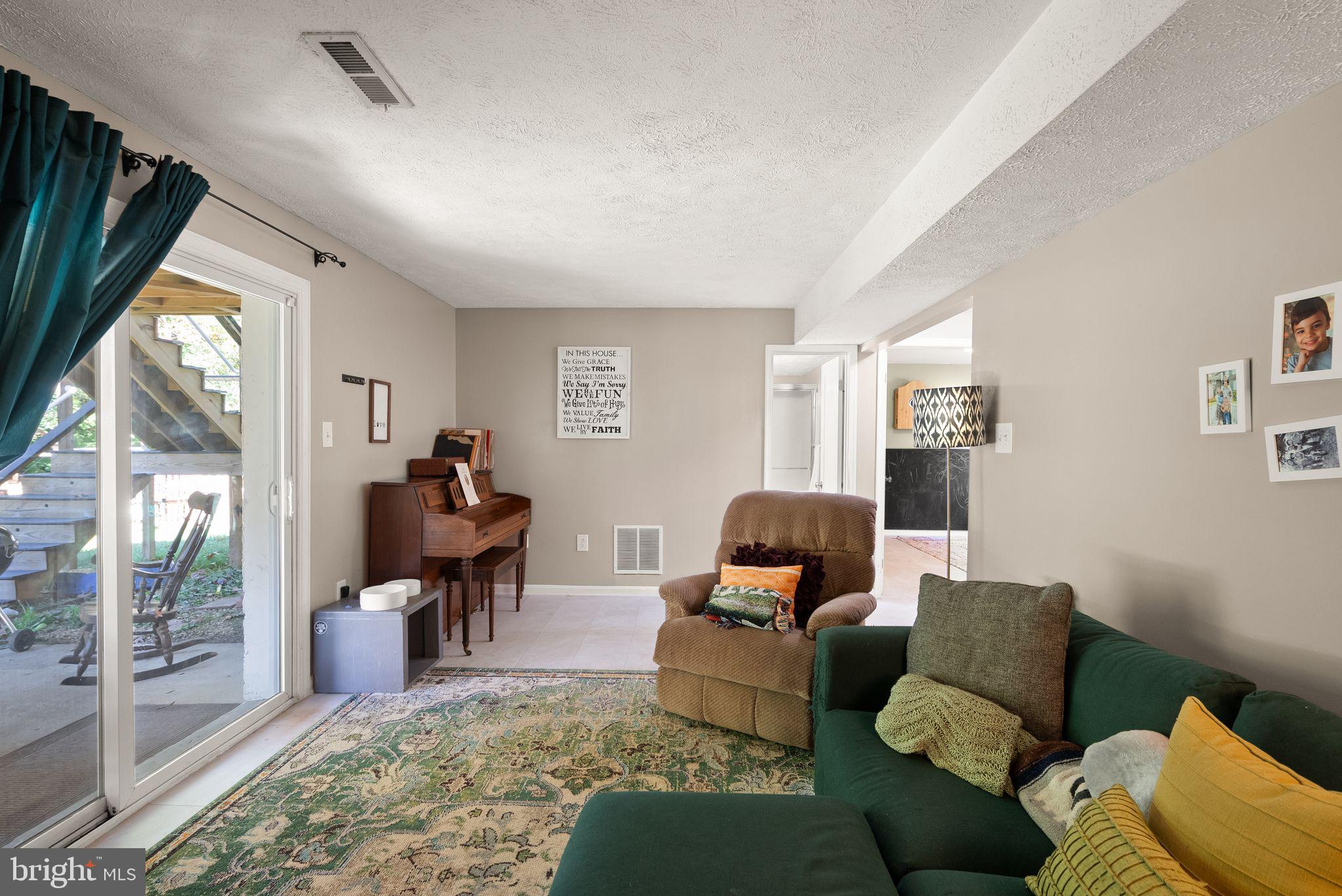 MONTCLAIR - Residential