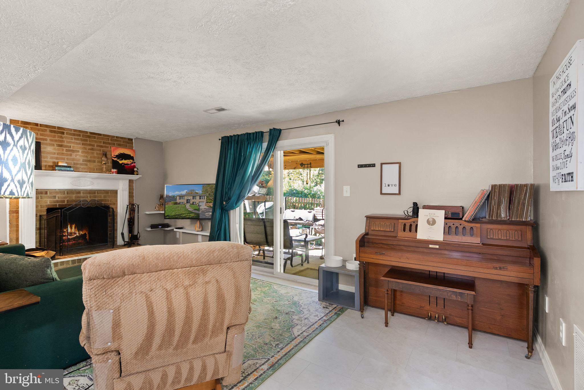 MONTCLAIR - Residential