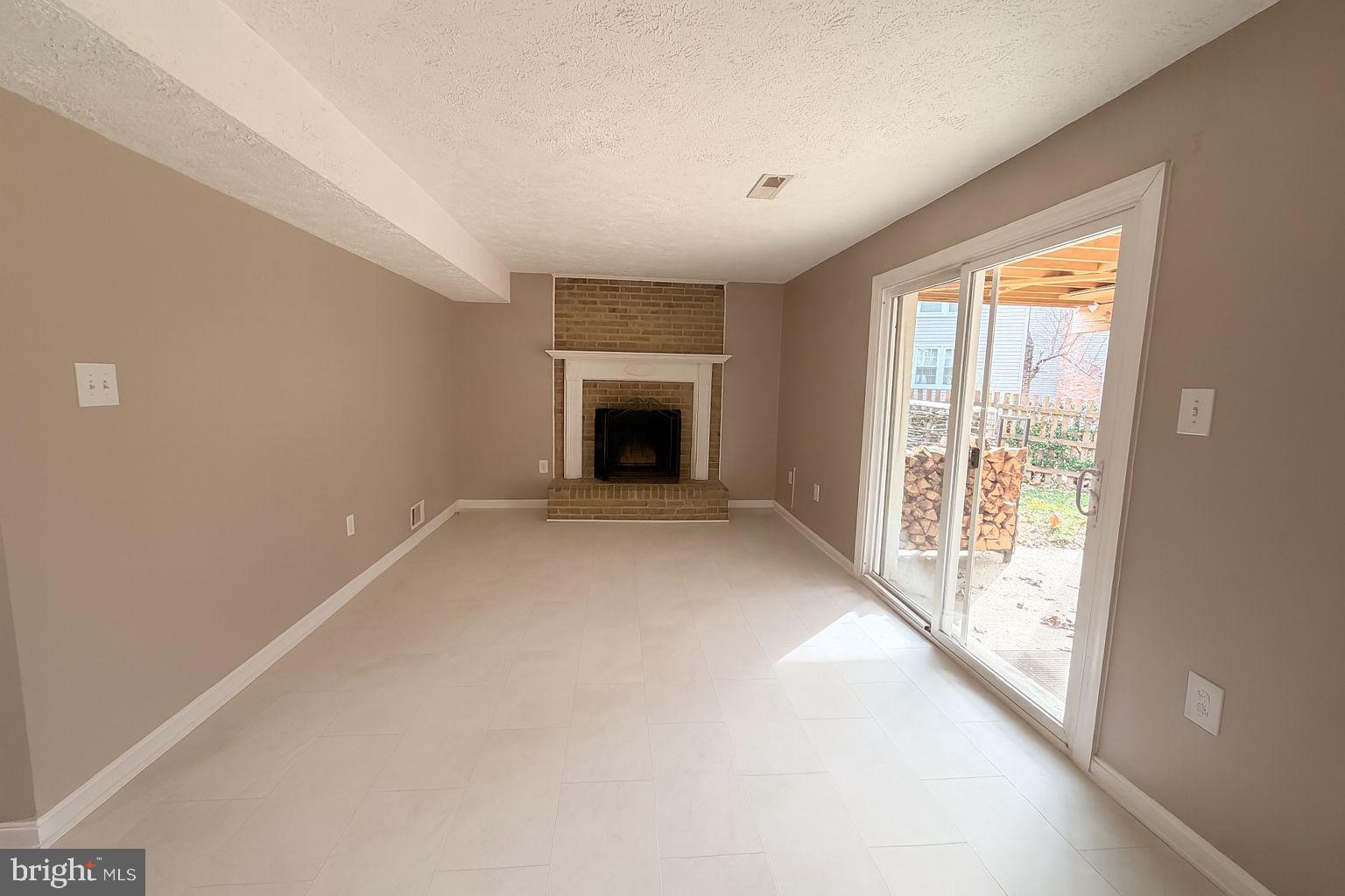 MONTCLAIR - Residential