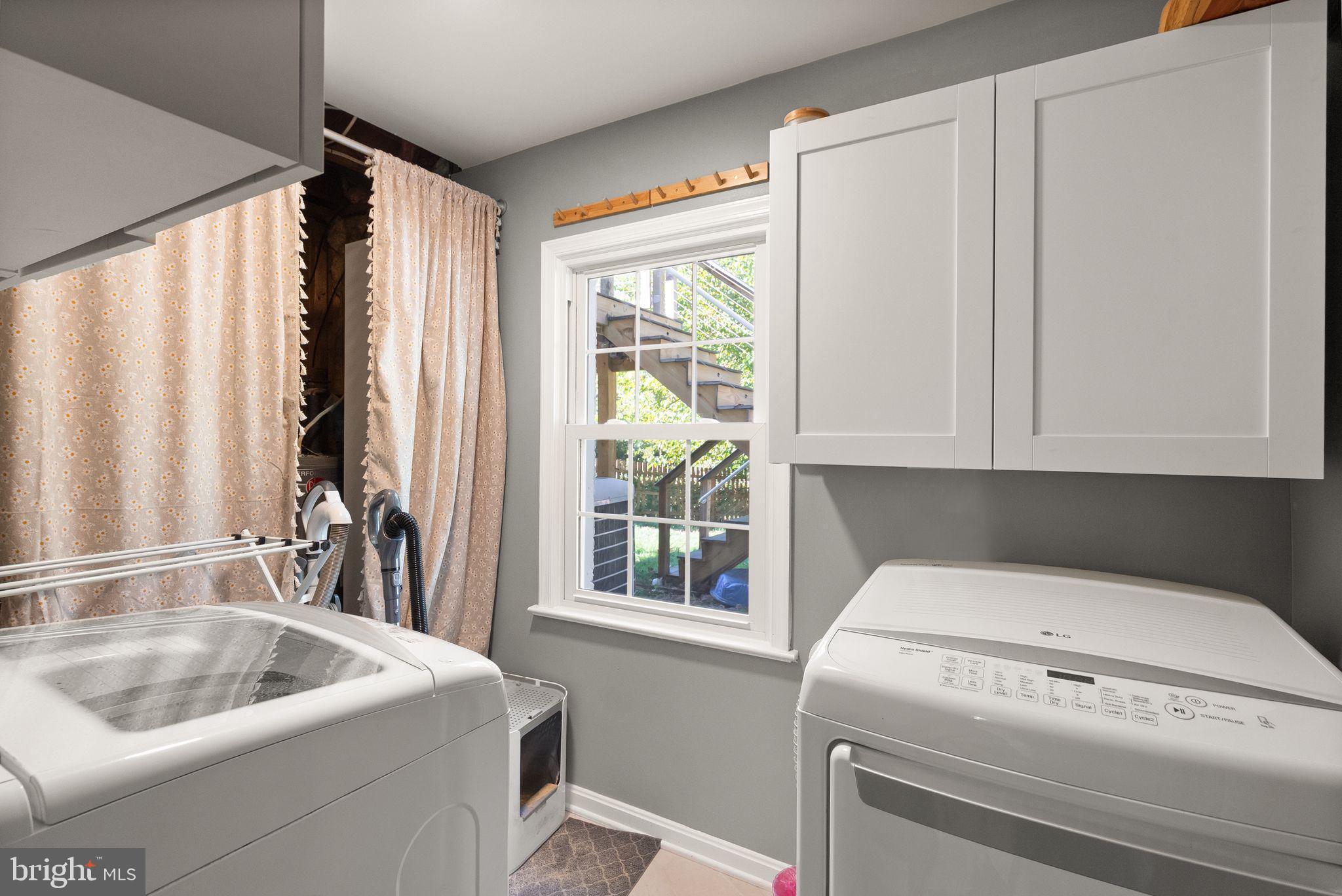 MONTCLAIR - Residential