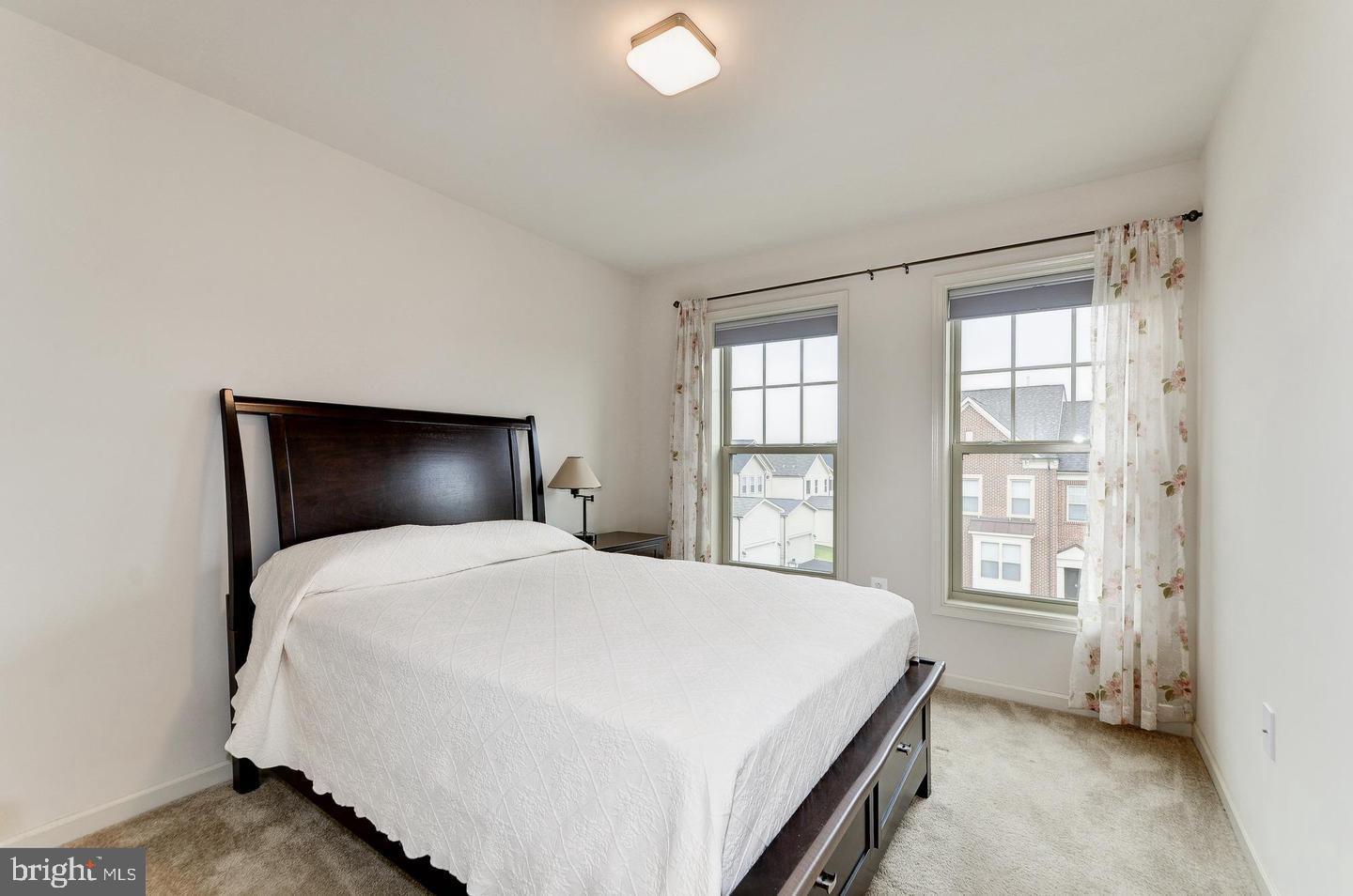 POPLAR RUN - Residential Lease