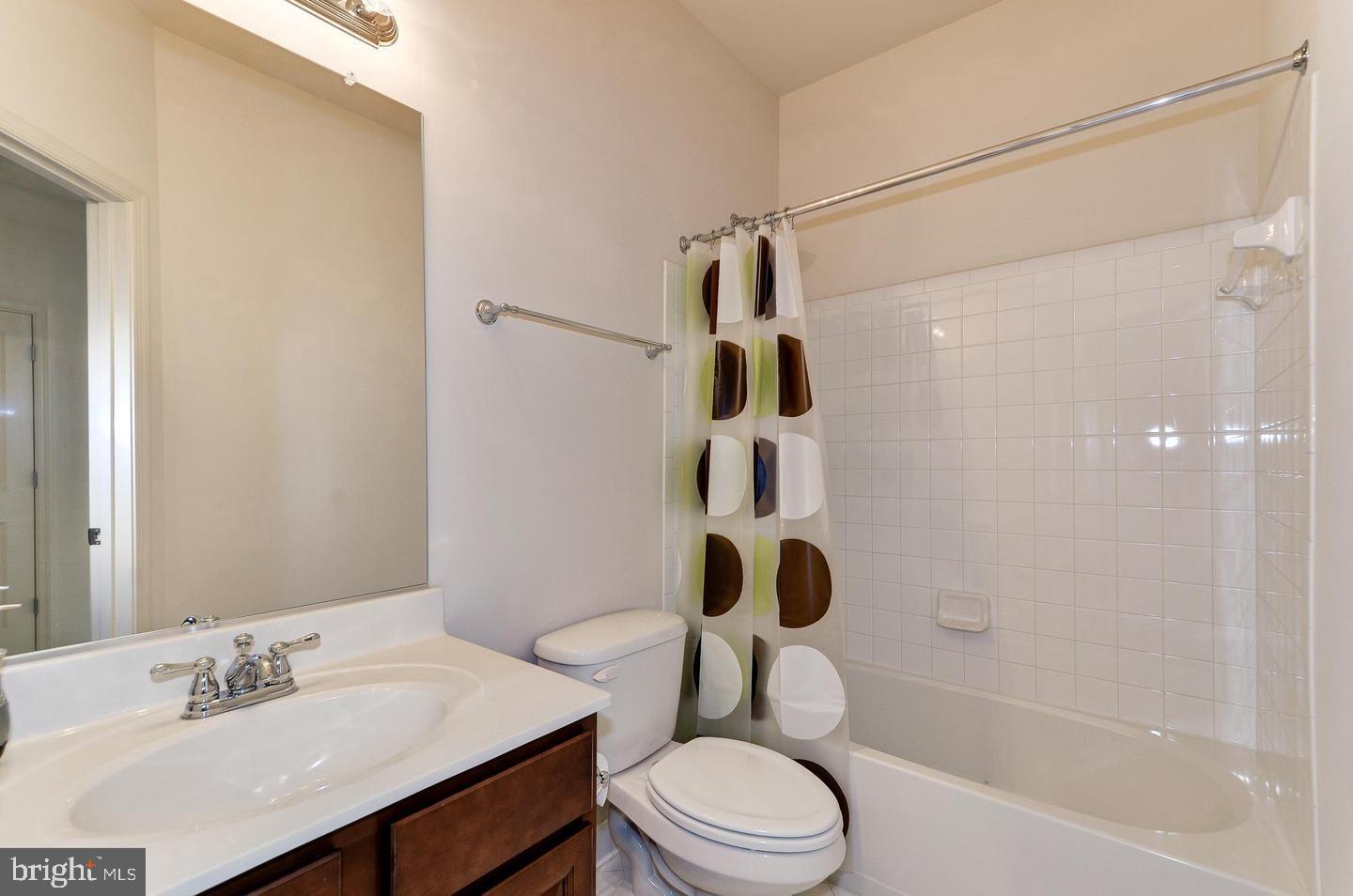 POPLAR RUN - Residential Lease