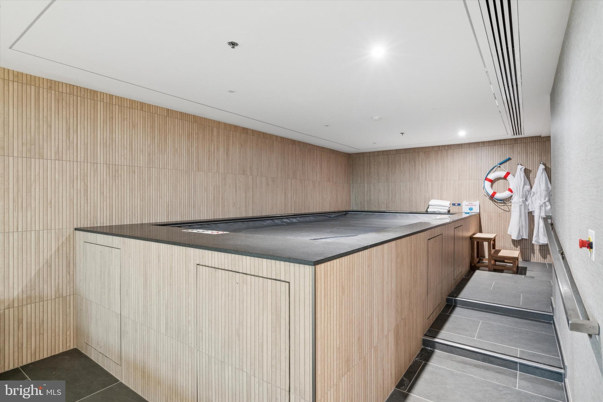 RITTENHOUSE SQUARE - Residential Lease