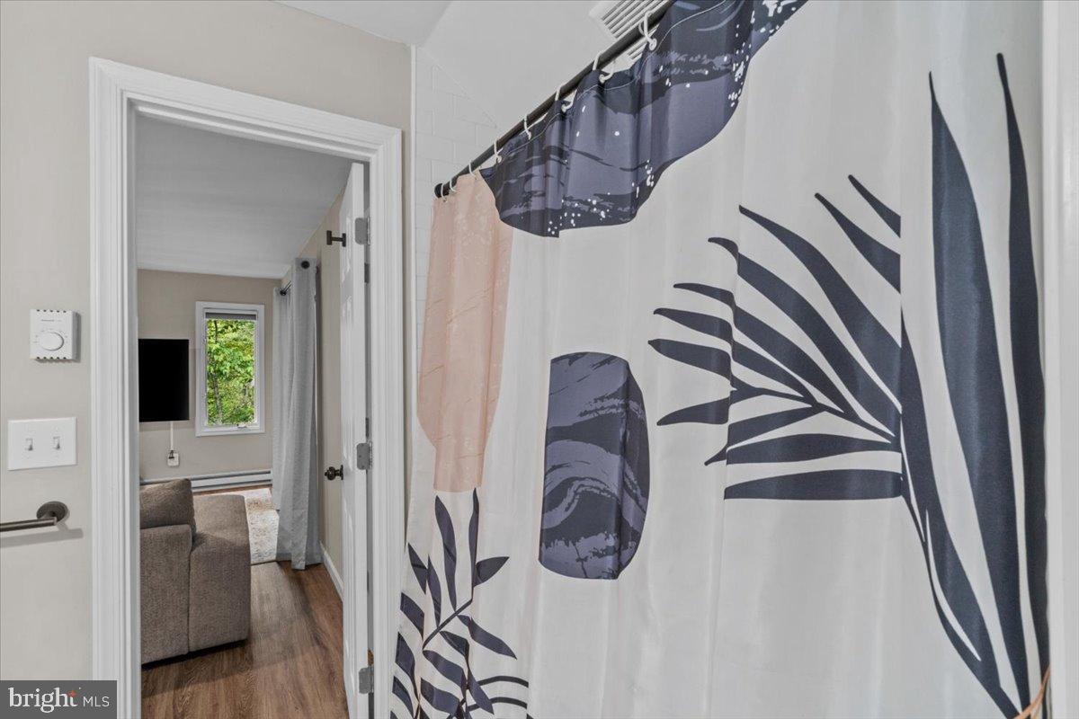 SAW CREEK EST - Residential