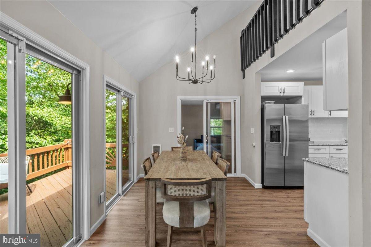 SAW CREEK EST - Residential