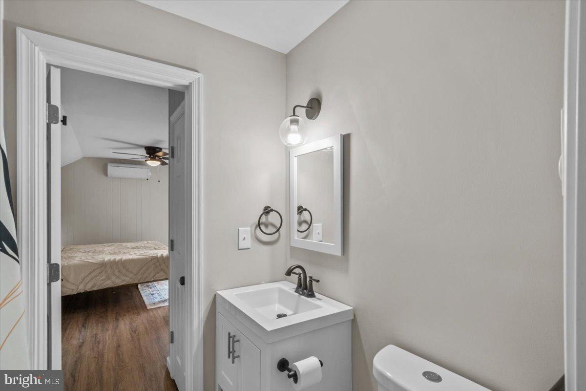 SAW CREEK EST - Residential