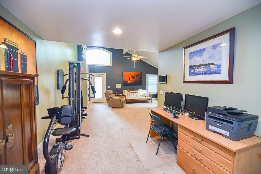 COUNTRY VILLAGE (3) - Residential