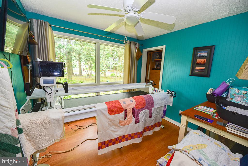 COUNTRY VILLAGE (3) - Residential