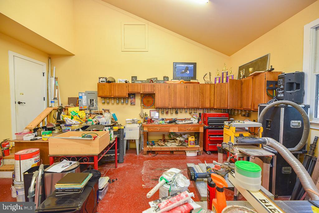 COUNTRY VILLAGE (3) - Residential