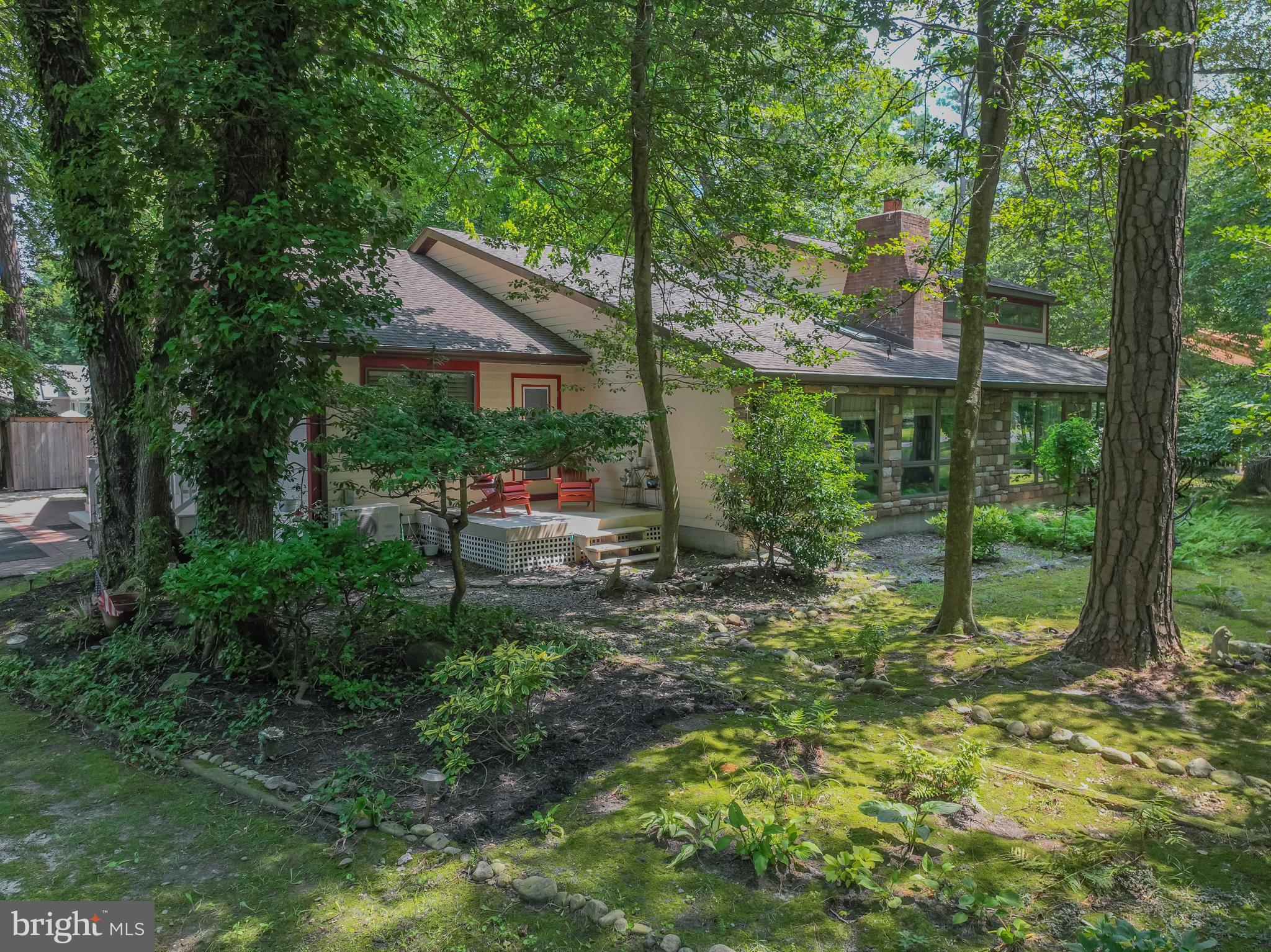 COUNTRY VILLAGE (3) - Residential