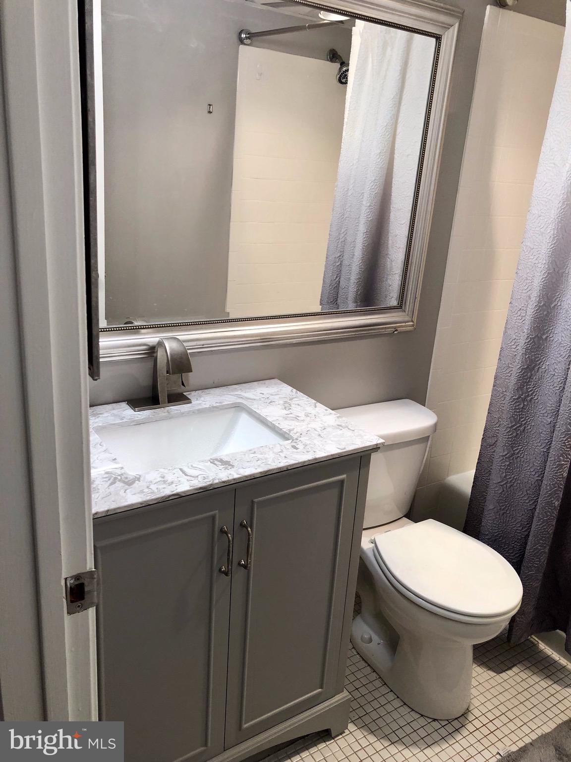 THE COLONIES - Residential Lease