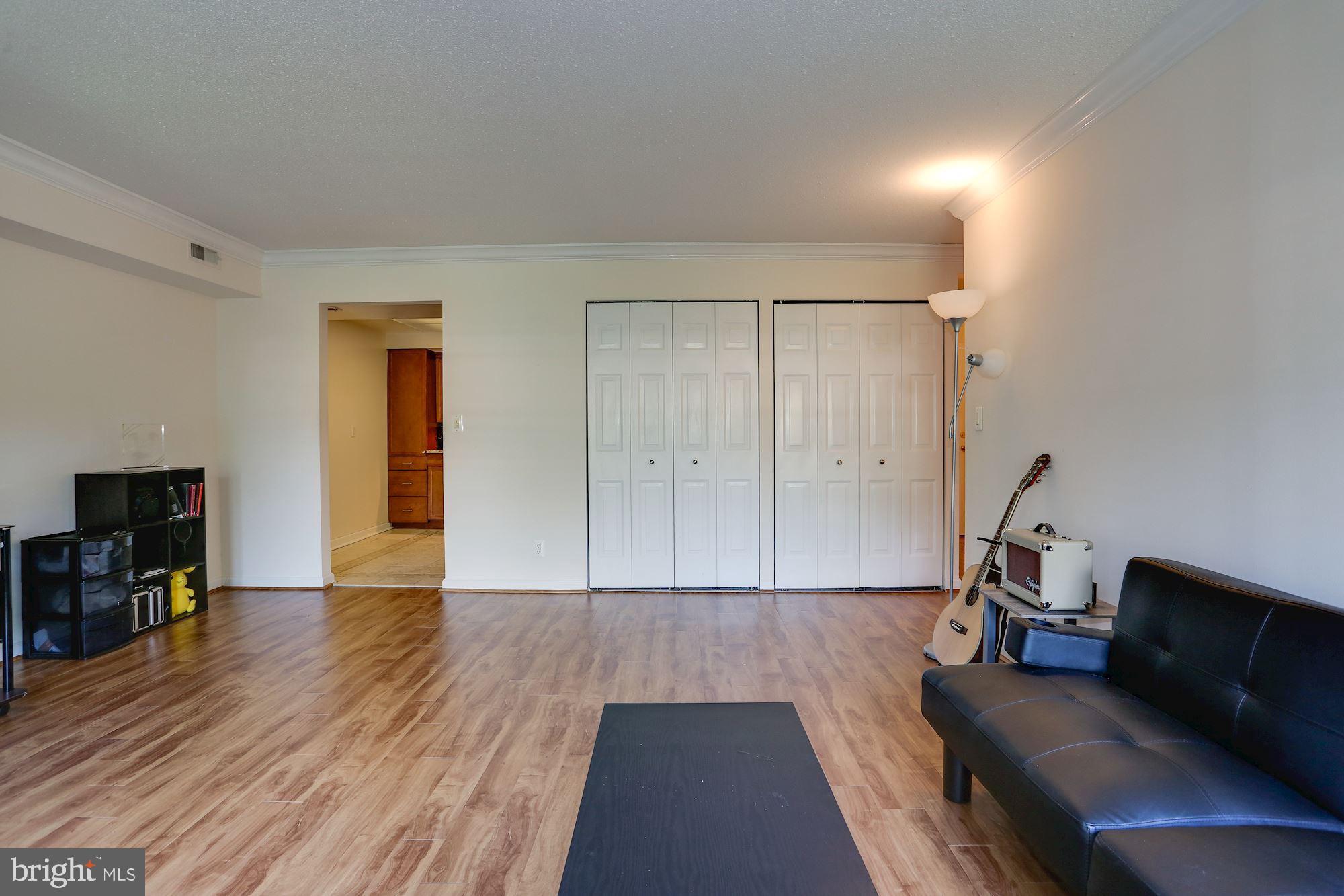 THE COLONIES - Residential Lease