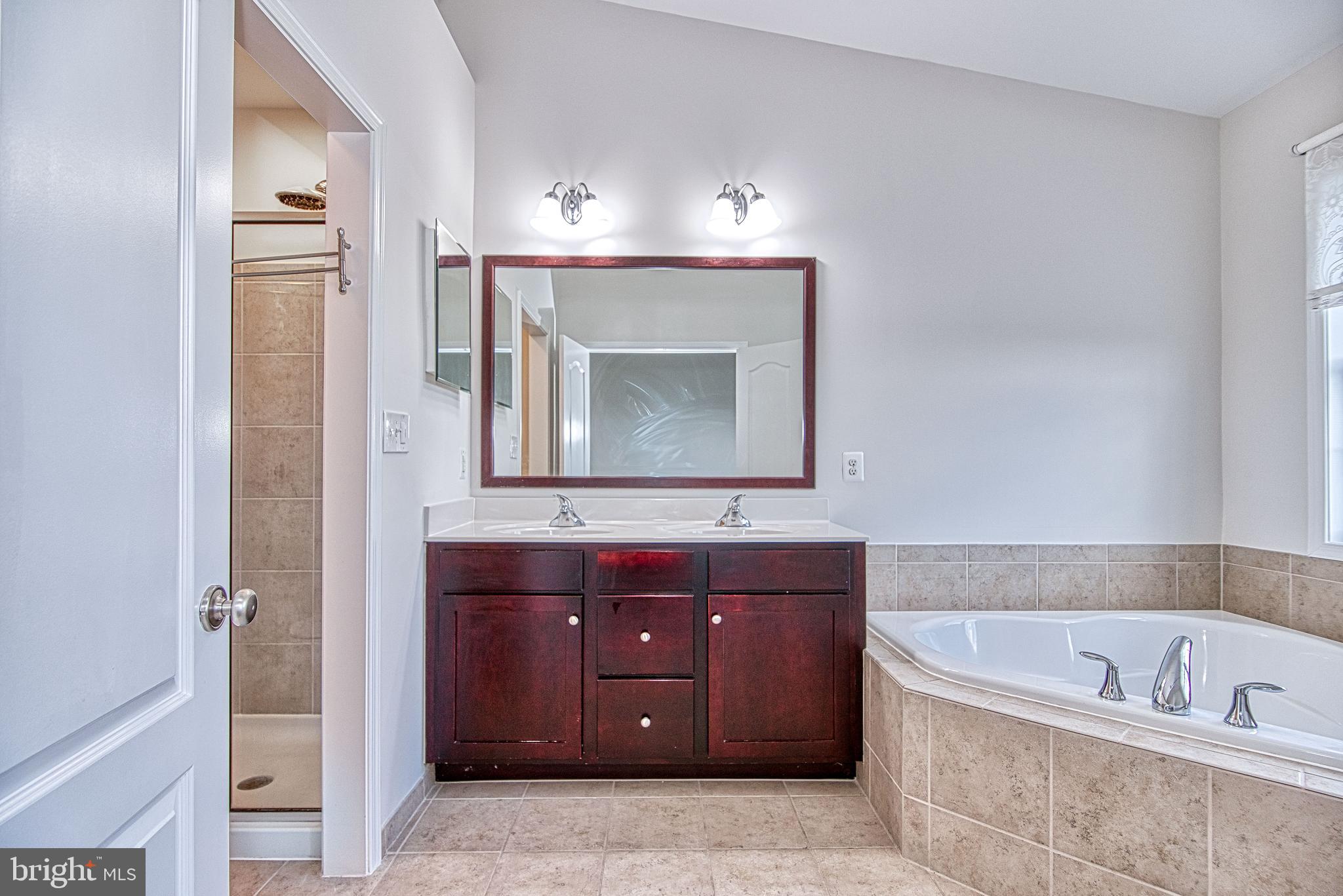 PURCELLVILLE - Residential Lease