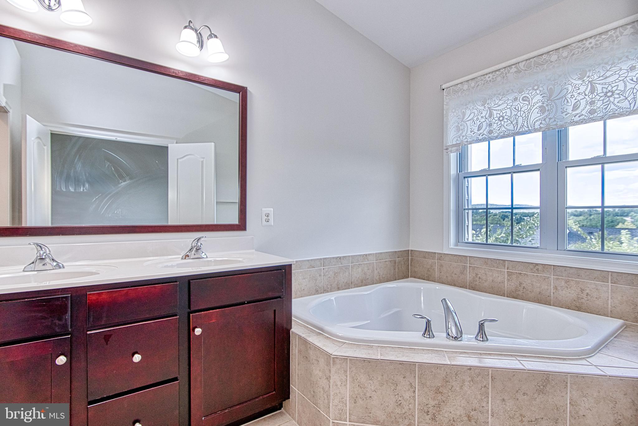 PURCELLVILLE - Residential Lease