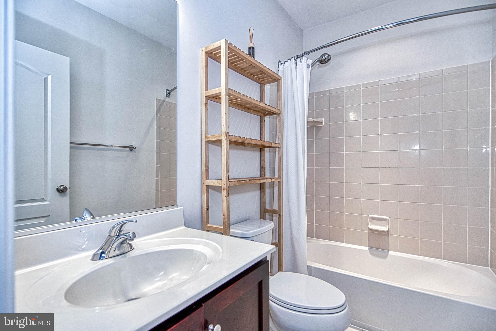 PURCELLVILLE - Residential Lease