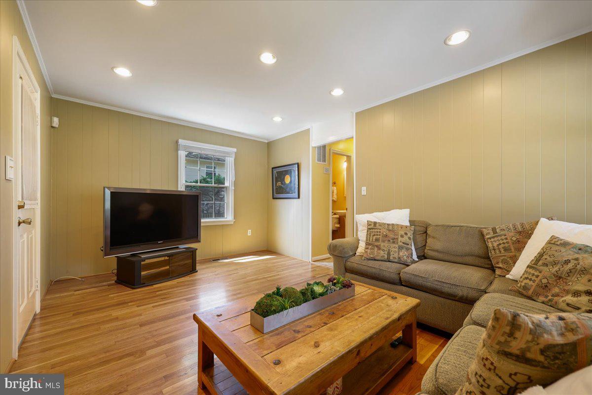 WEST RIDING - Residential