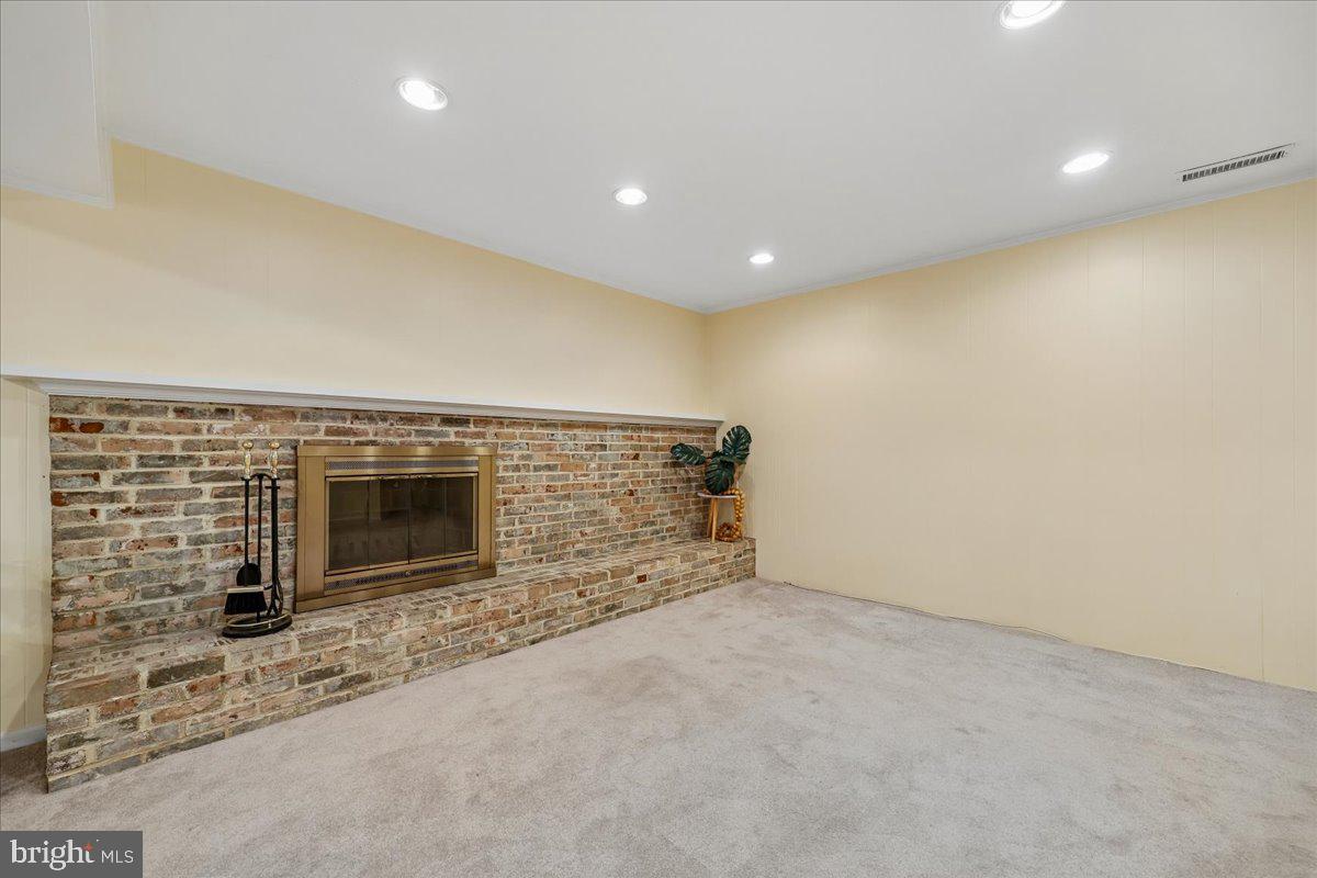 WEST RIDING - Residential