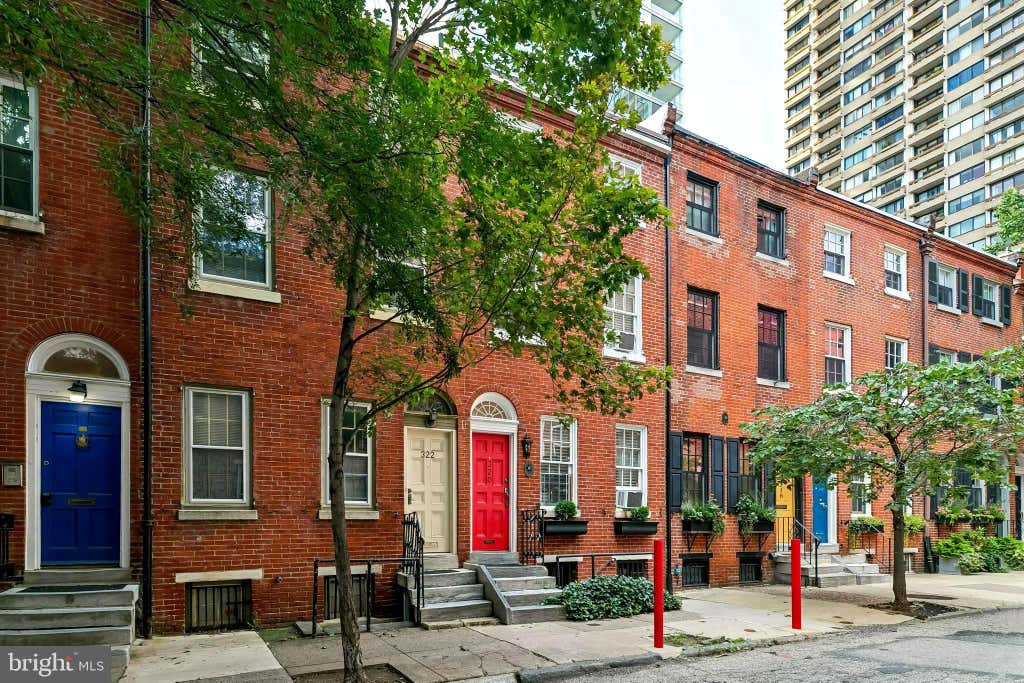 Photo of 320 S Juniper Street, PHILADELPHIA, PA 19107 (MLS # PAPH2661600)
