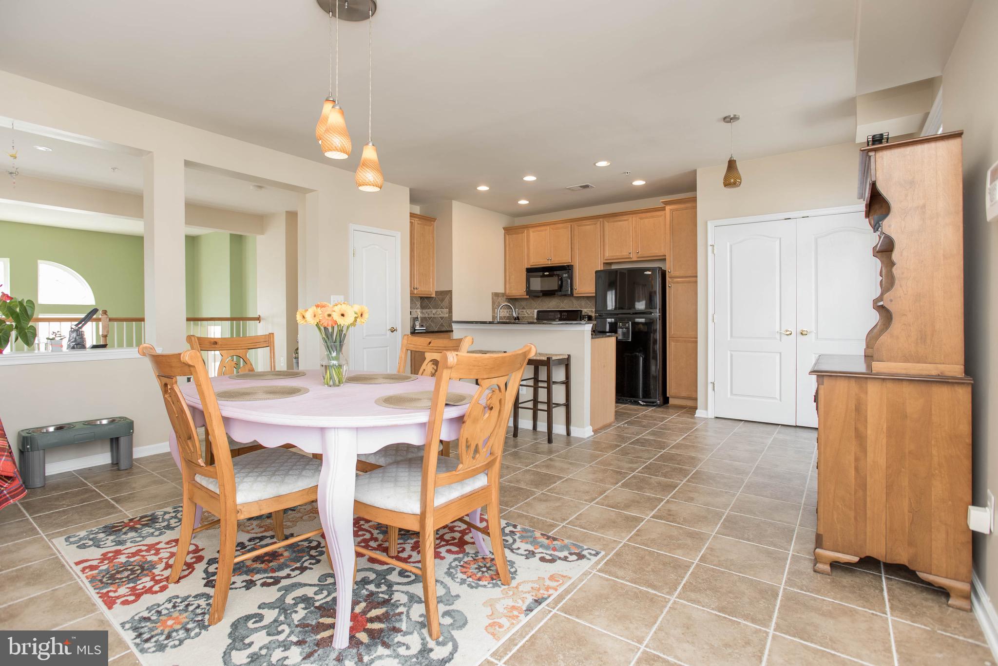 THE TOWNES AT VILLAGE PLACE - Residential